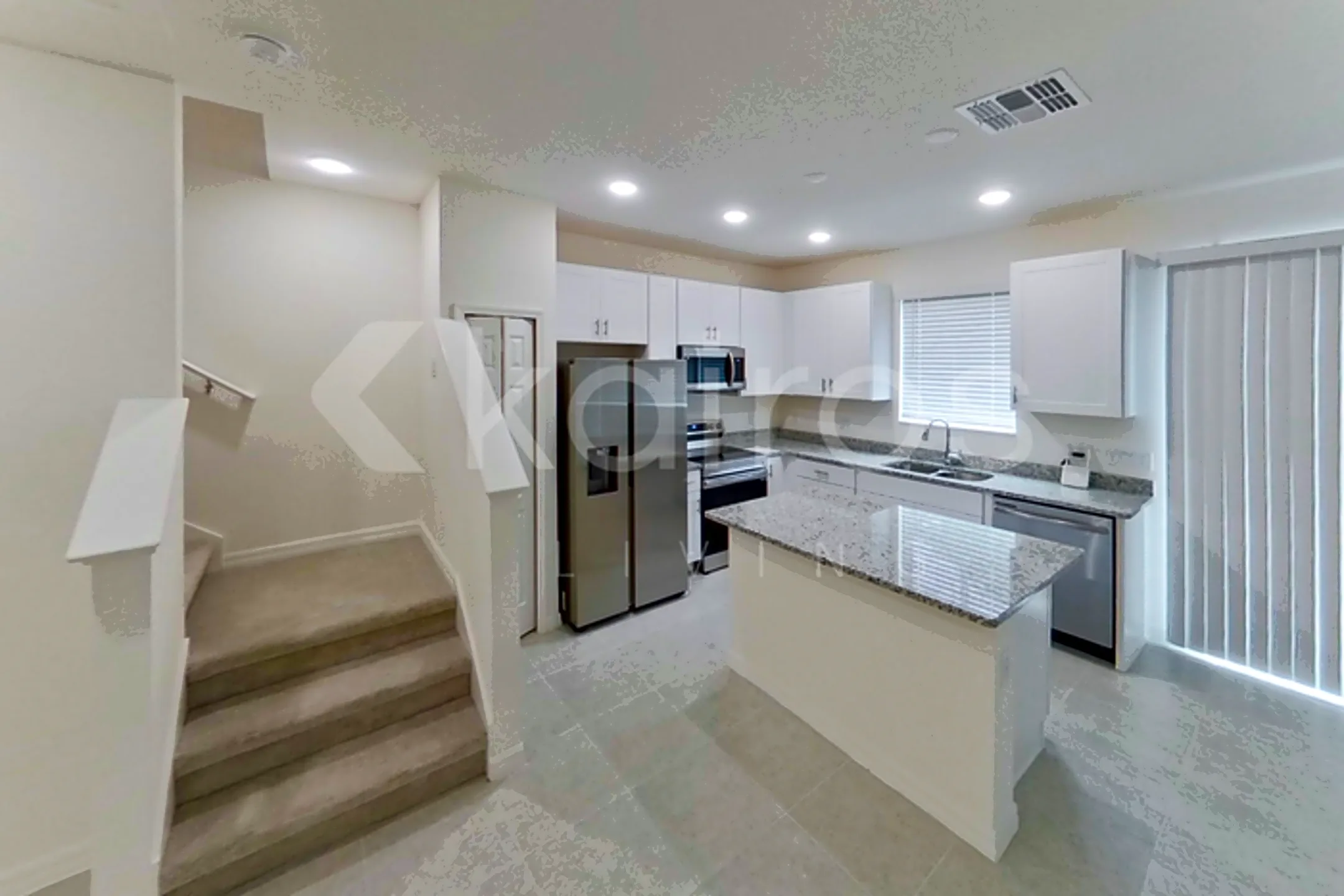 Kitchen - 4411 Paraglider Pl - Wesley Chapel, FL
