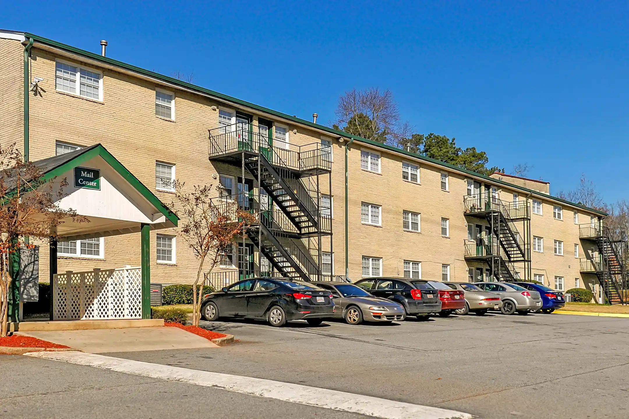 Dodson Courtyard 3250 Dodson Dr Connector Atlanta, GA Apartments