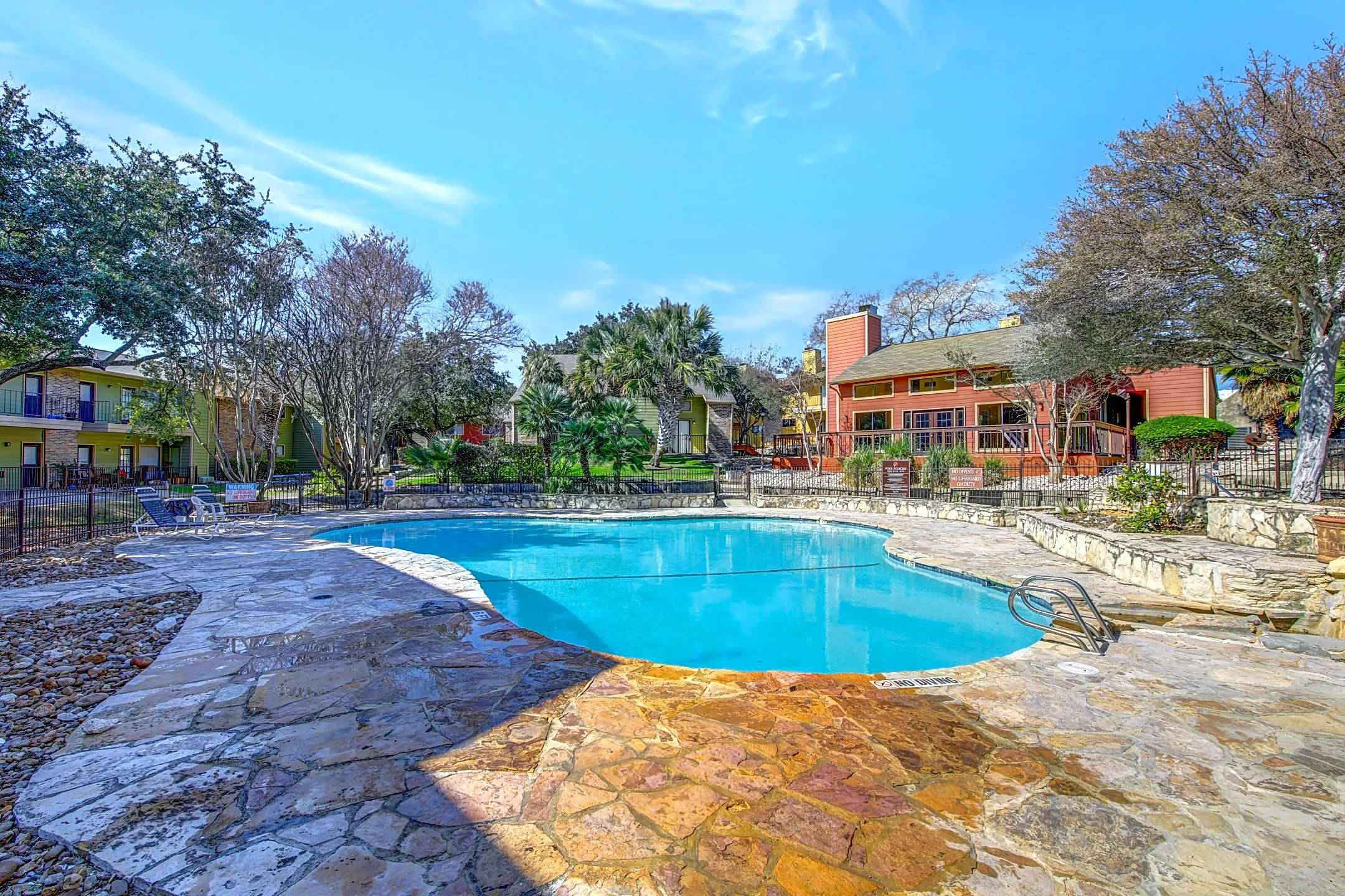 Vista Del Rey Apartments - 5622 Evers Rd | San Antonio, TX Apartments ...