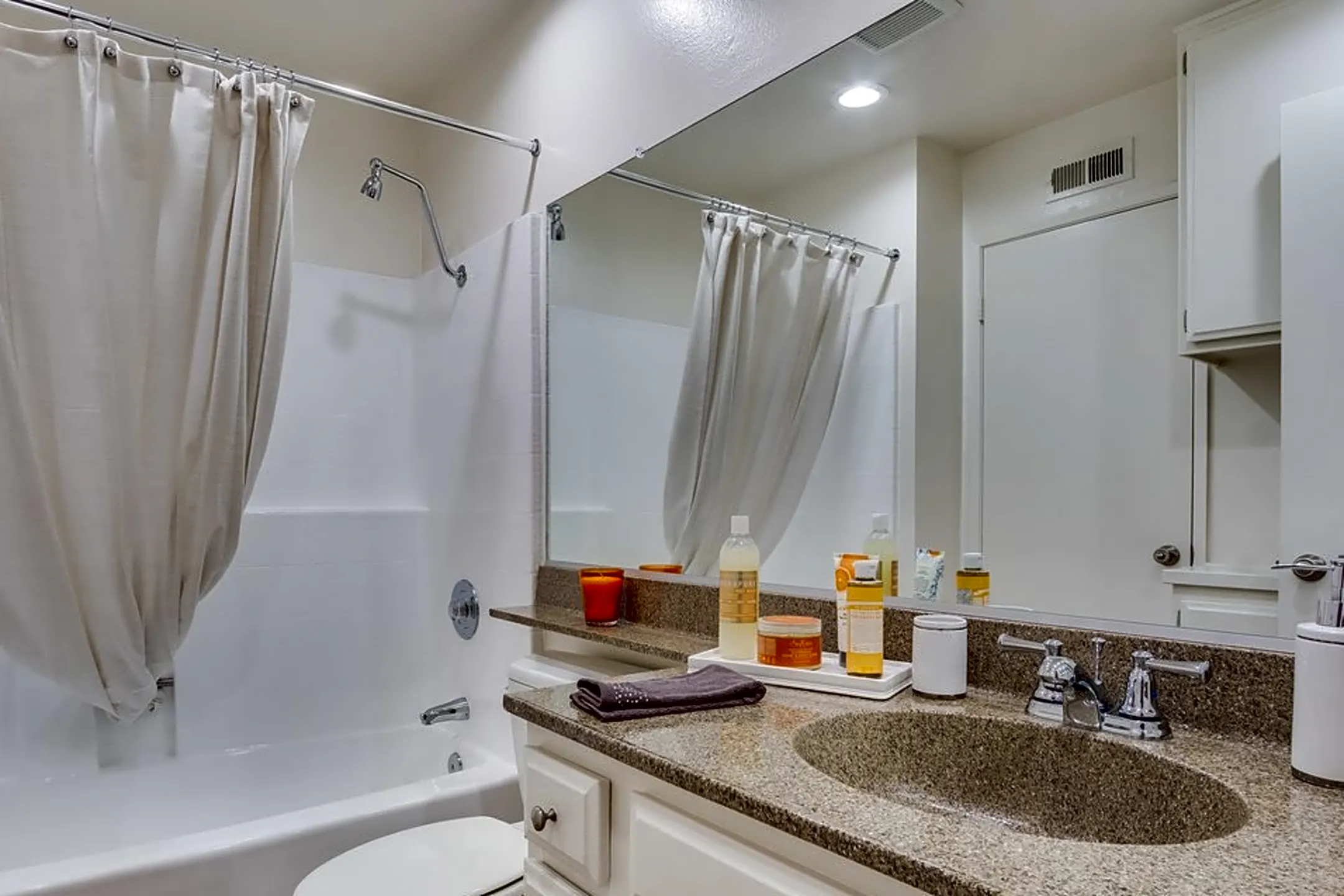 Wimbledon Glen 1142 Buckingham Dr Costa Mesa, CA Apartments for