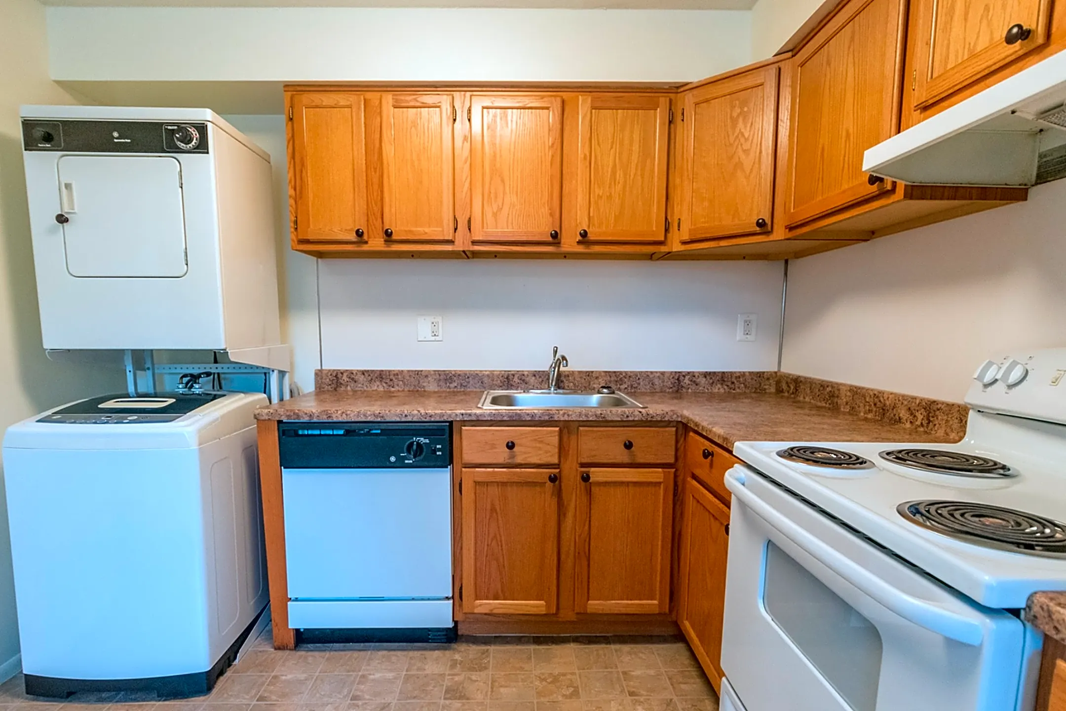 Willow Run 3505 W Moreland Rd Willow Grove, PA Apartments for Rent