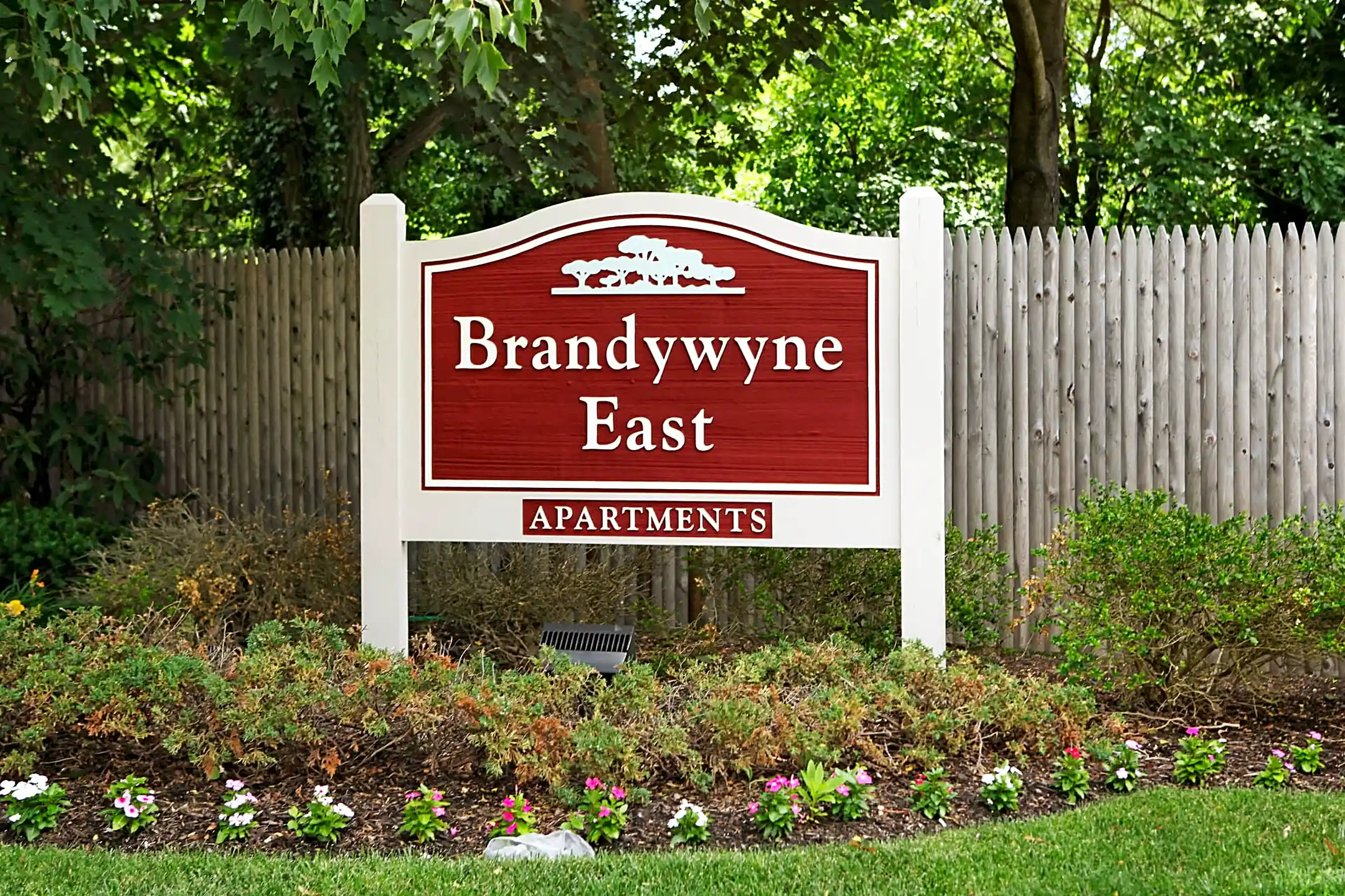 Brandywyne East II, LLC 2 Brandywyne Brielle, NJ Apartments for