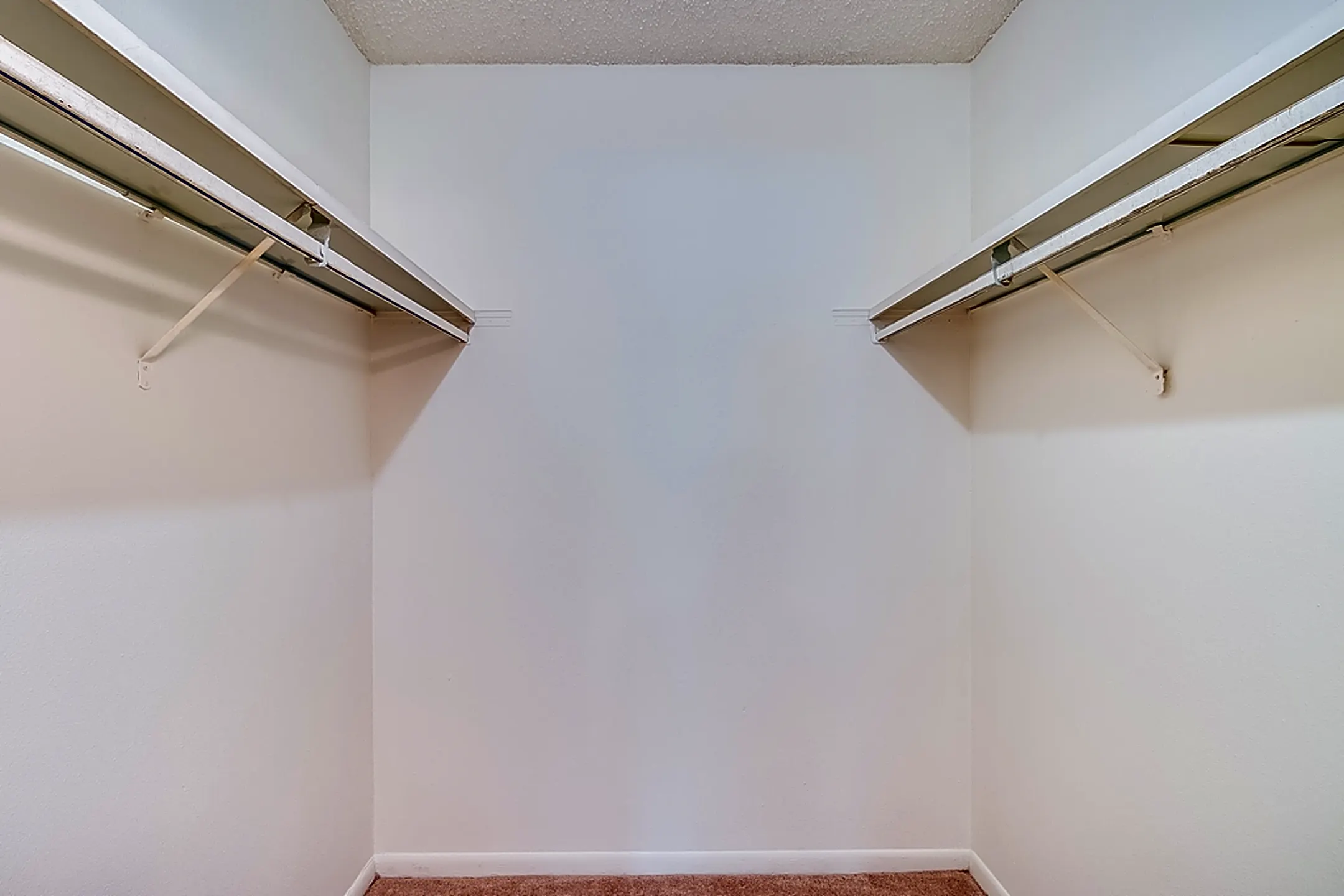 Hull Apartments East Lansing, MI 48823