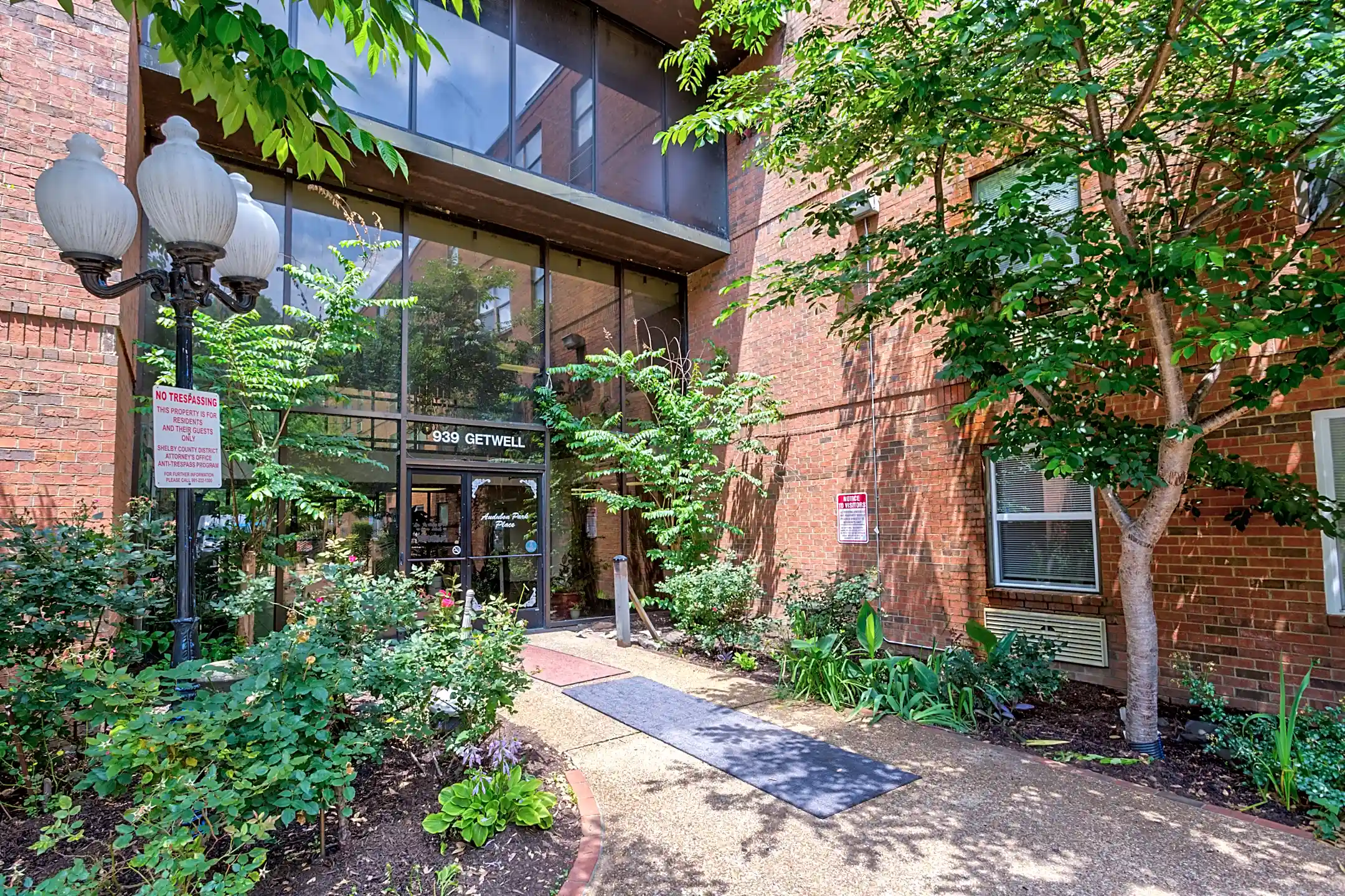 Audubon Park Place 939 Getwell Rd Memphis, TN Apartments for Rent