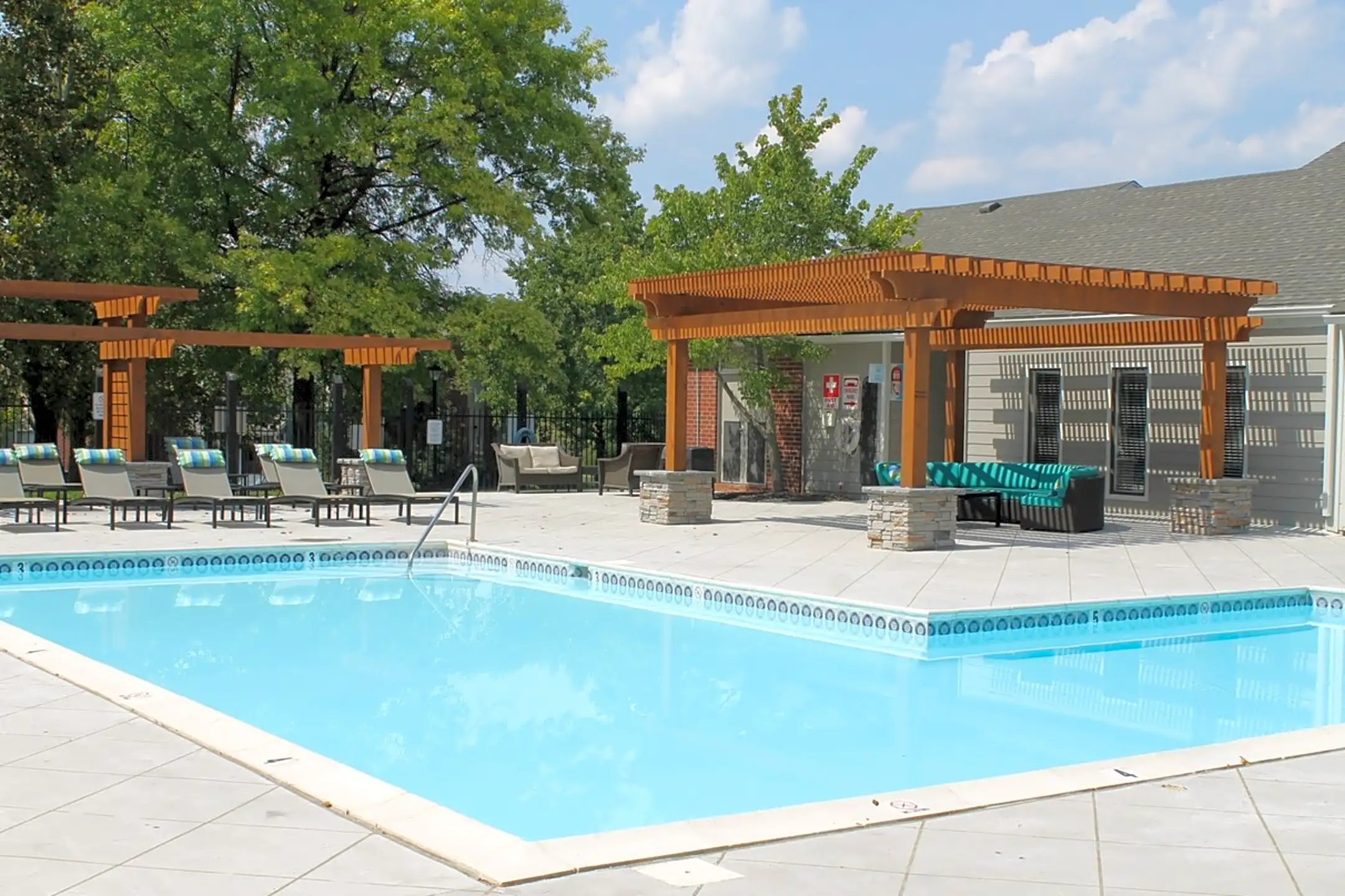 Timber Hollow 201 Parkland Hills Dr Fairfield, OH Apartments for