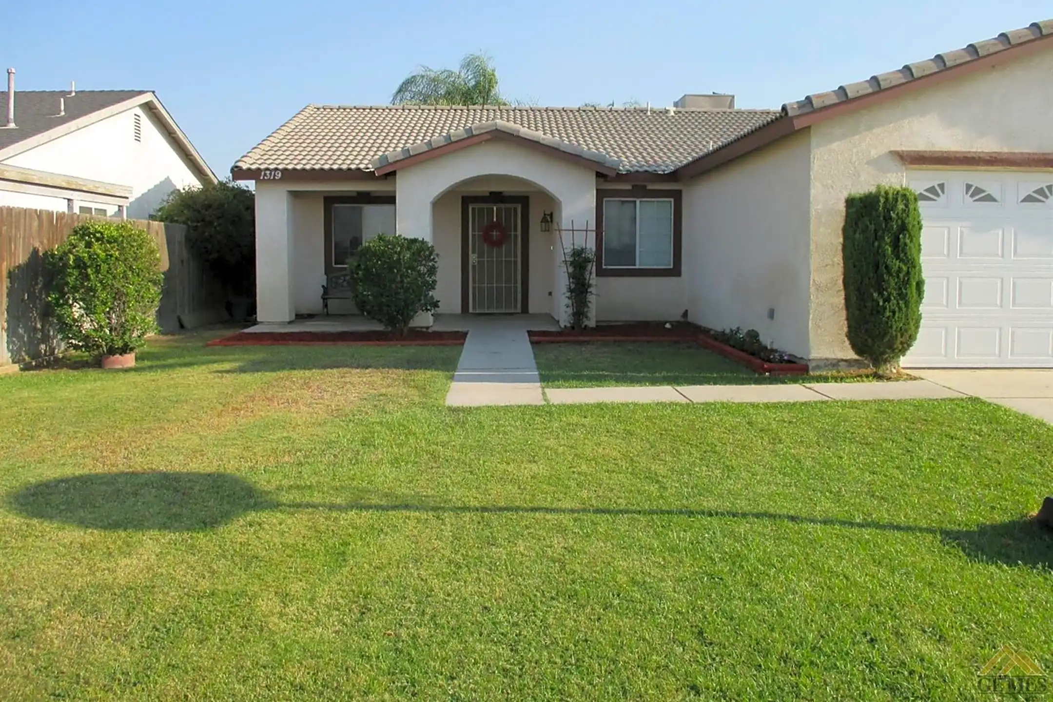 1319 Berkshire Rd Bakersfield, CA Houses for Rent Rent.