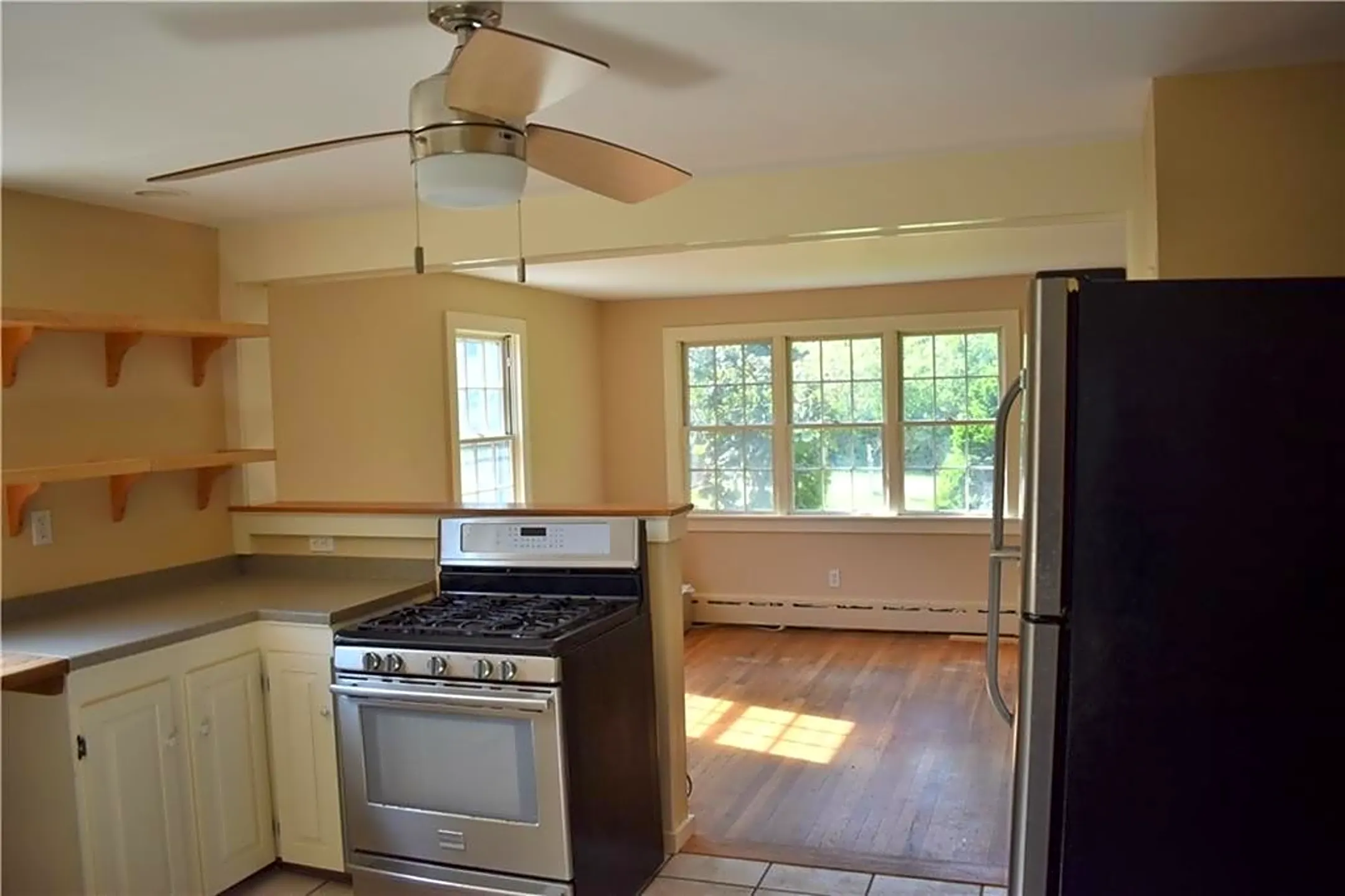 14 Old Main Rd A Little Compton, RI Houses for Rent Rent.