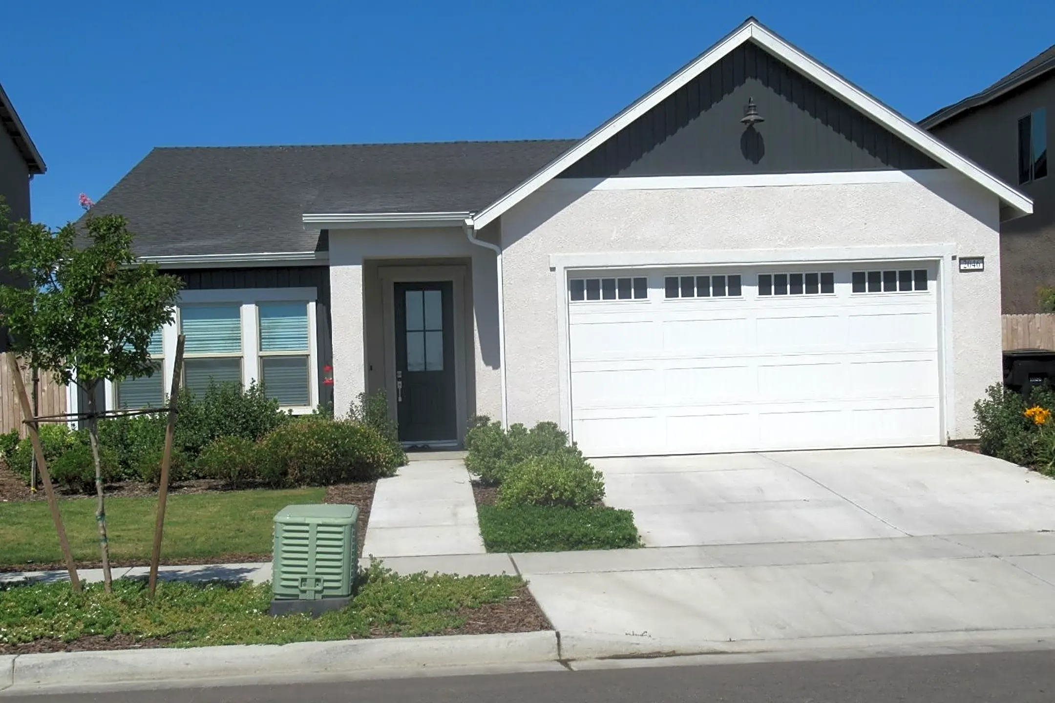 2046 N Sherman St Hanford, CA Houses for Rent Rent.