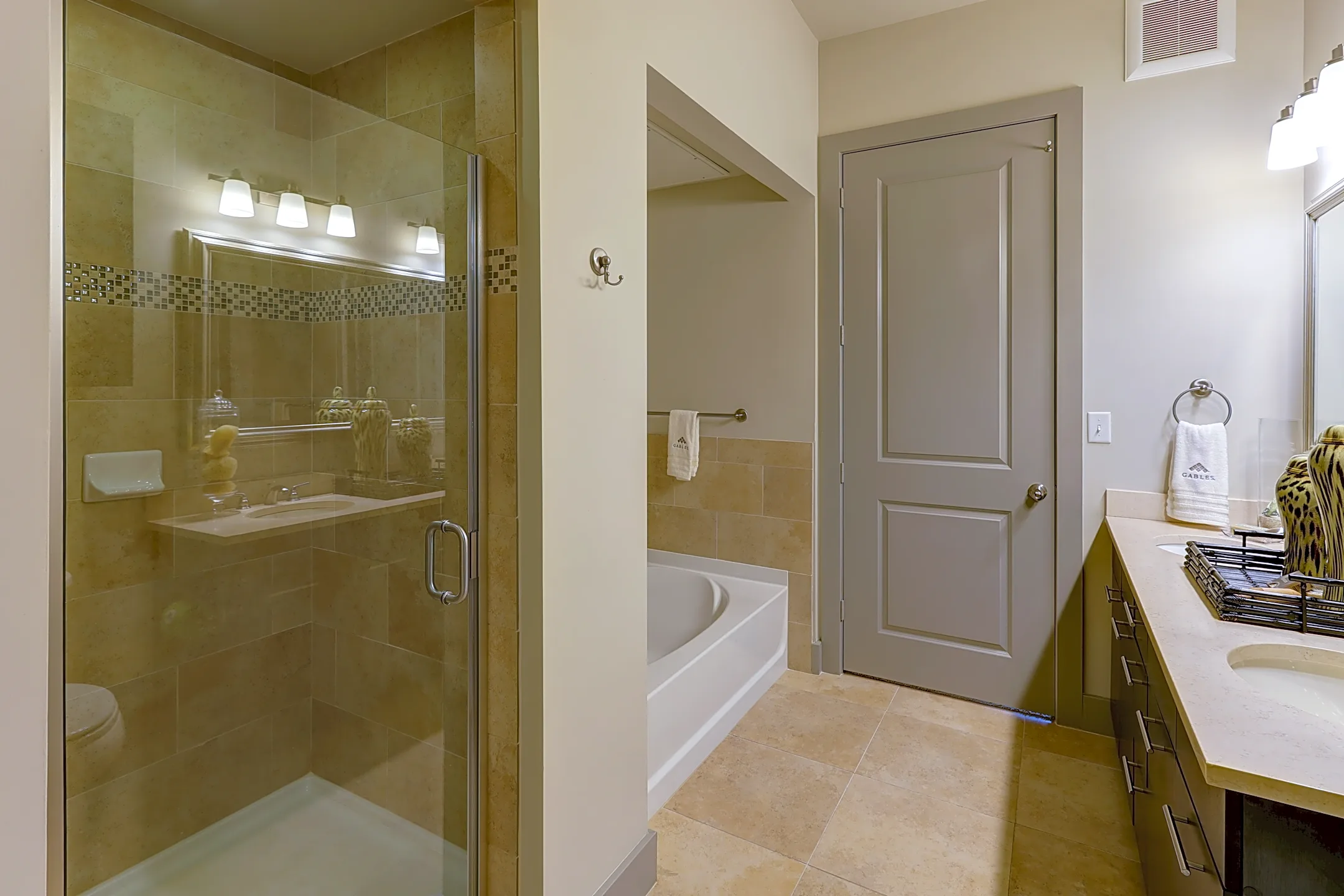 Gables University Station Westwood, MA 02090