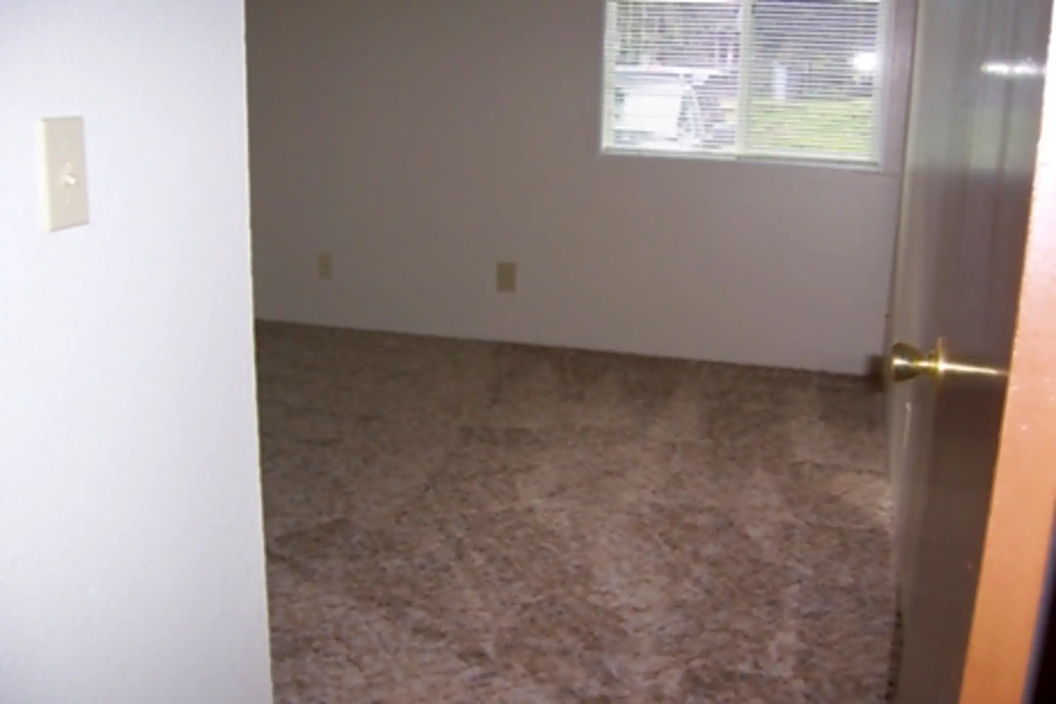 Arborcrest Apts 14435 C St S WA Apartments for Rent Rent.