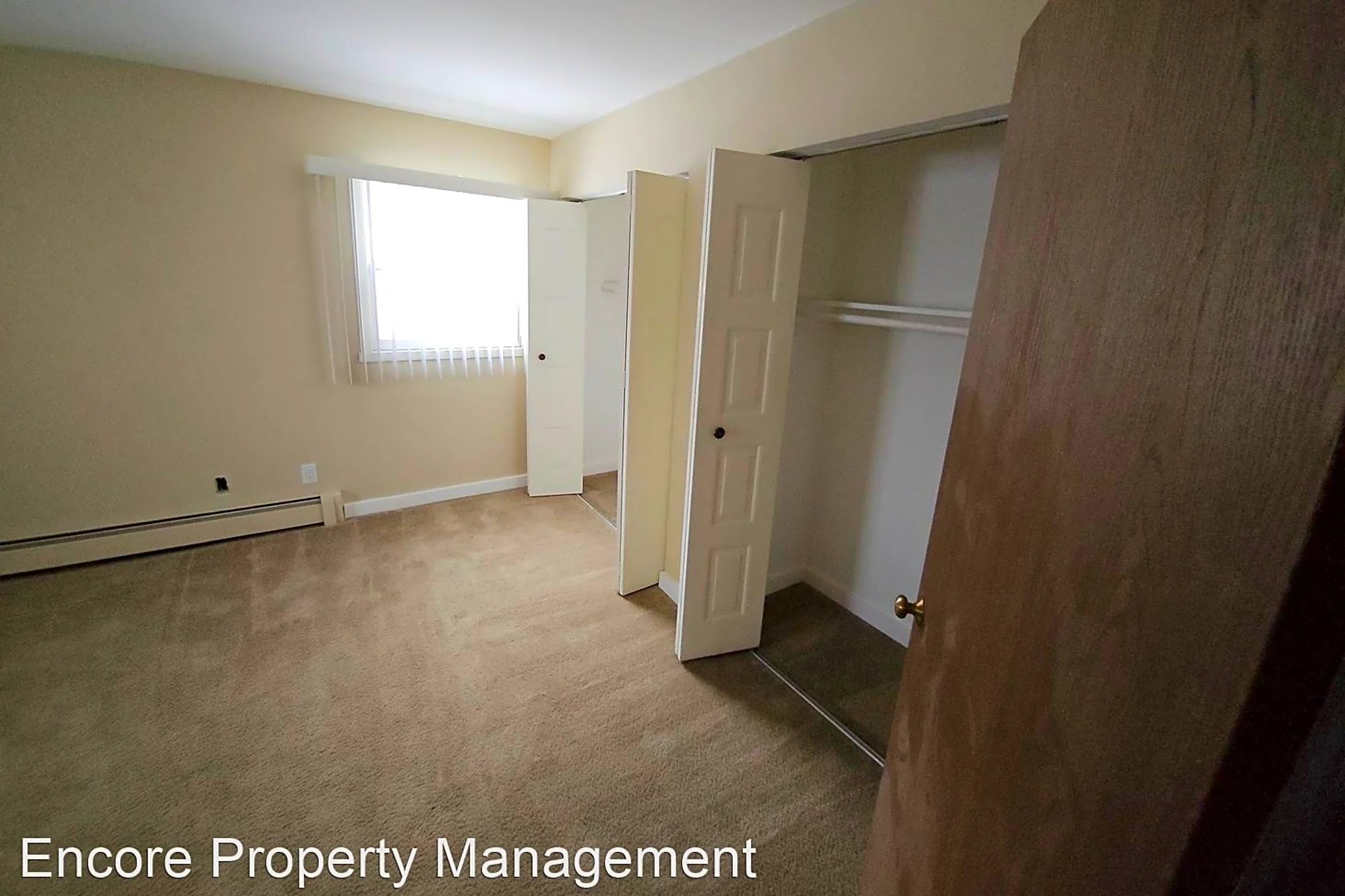 1811 Michigan St Sturgeon Bay, WI Apartments for Rent Rent.