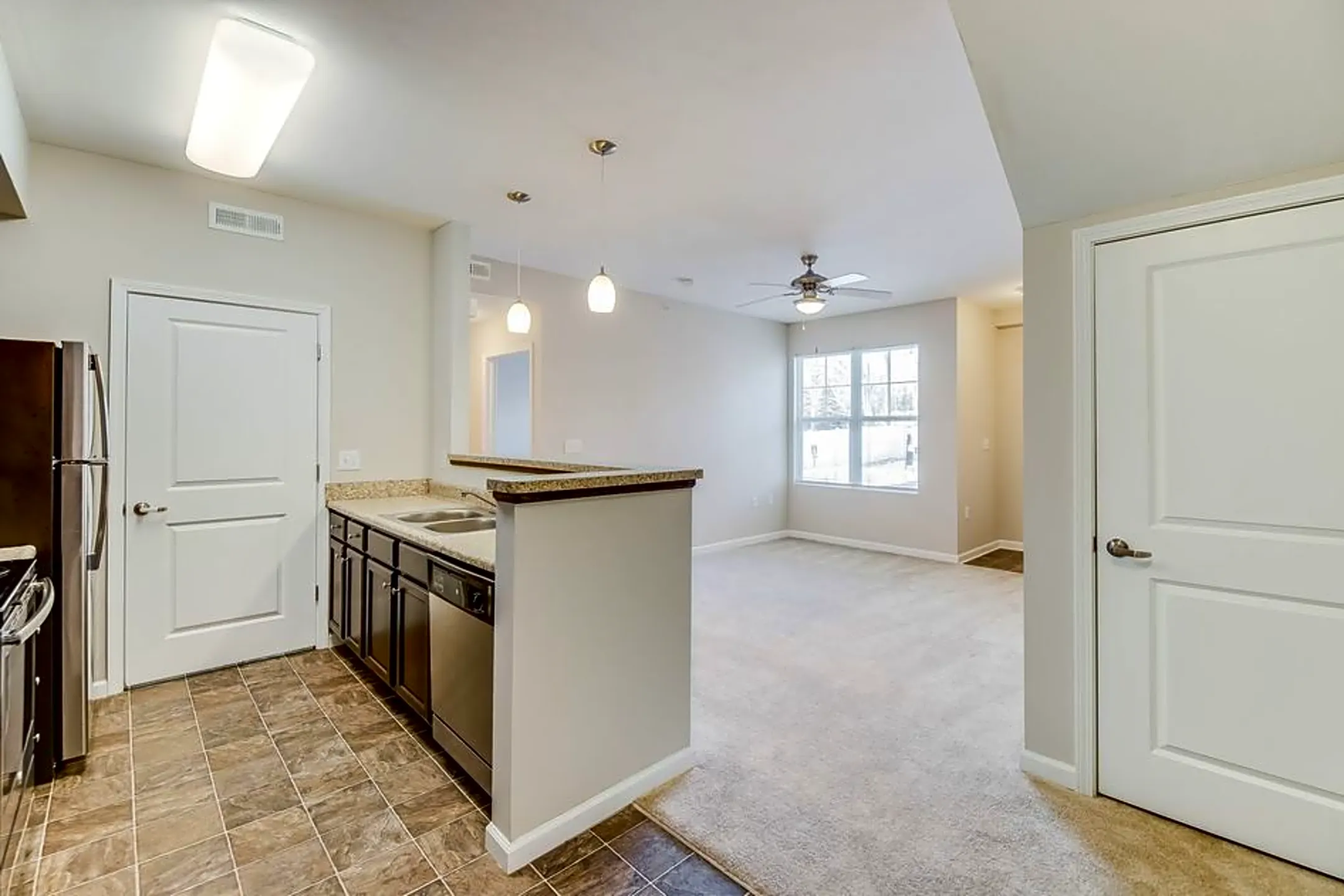 5700 Madison Apartments 5757 Madison Ave Indianapolis, IN