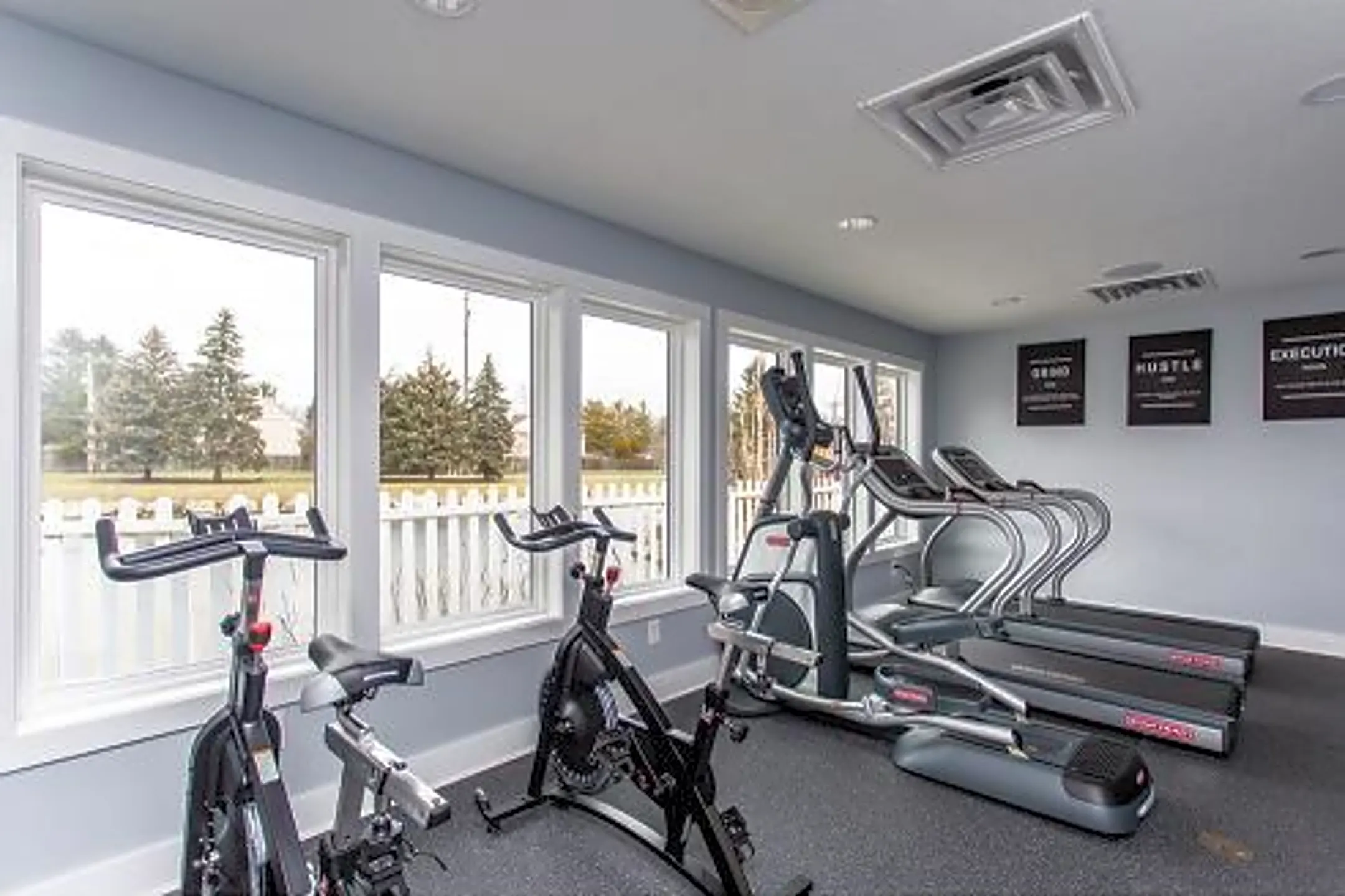 Fitness Weight Room - Bent Tree Apartments - Columbus, OH
