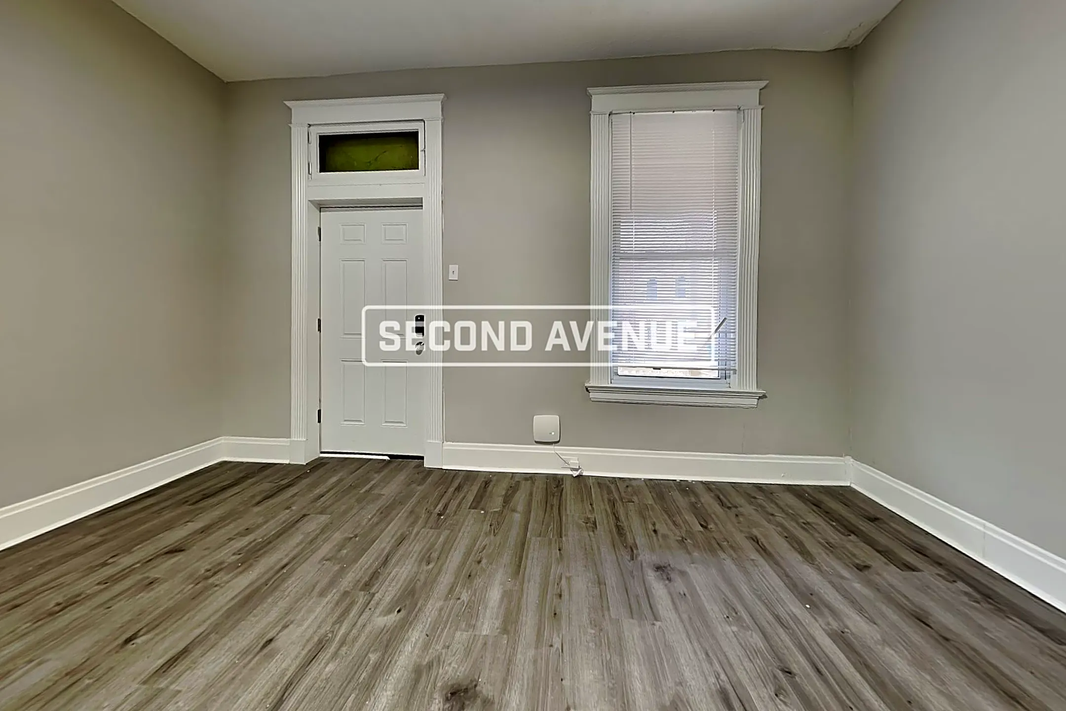 Living Room - 1848 Carll St - Cincinnati, OH