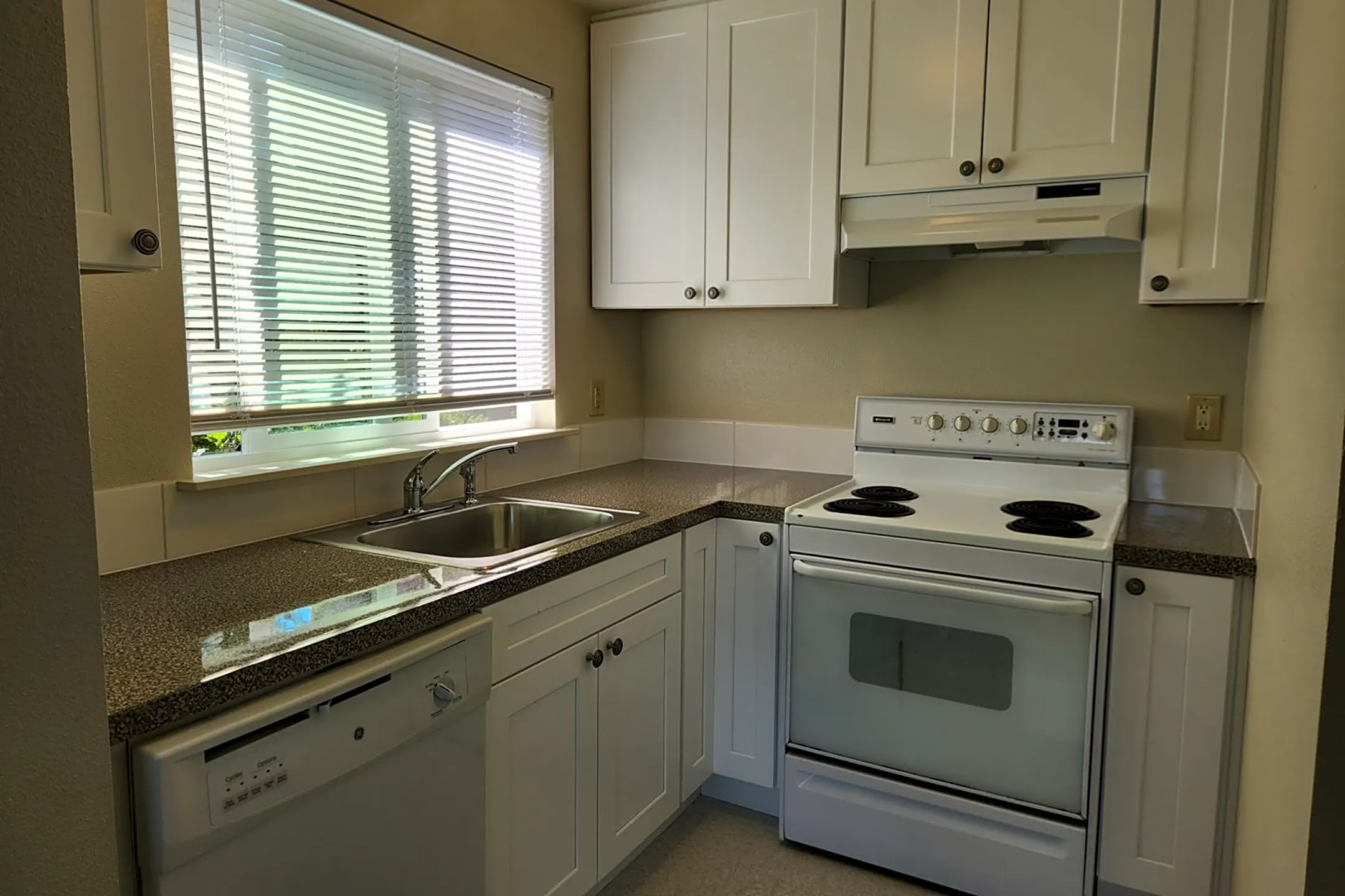 708 Meador Ave Bellingham, WA Houses for Rent Rent.