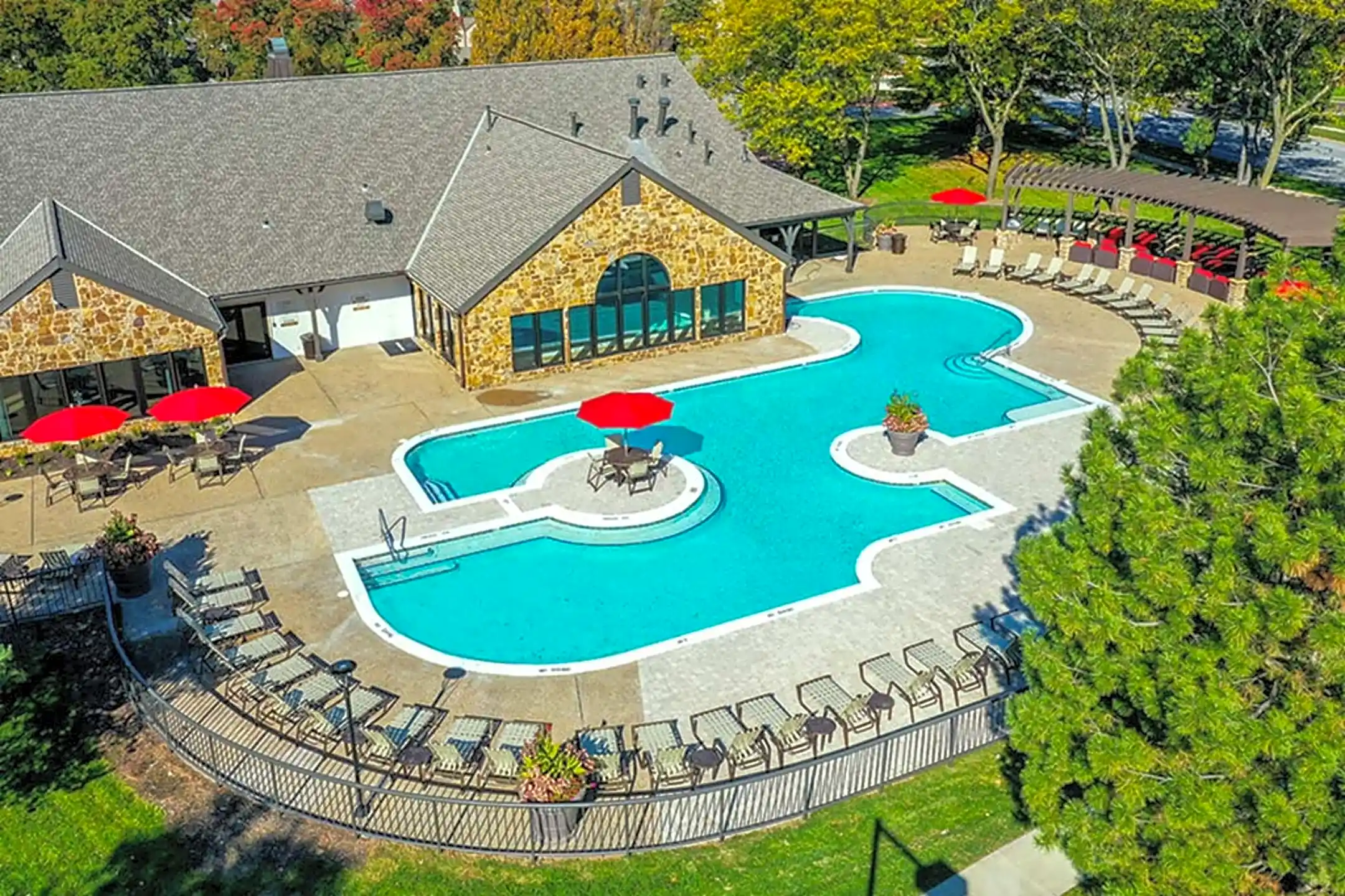Pointe Royal Overland Park