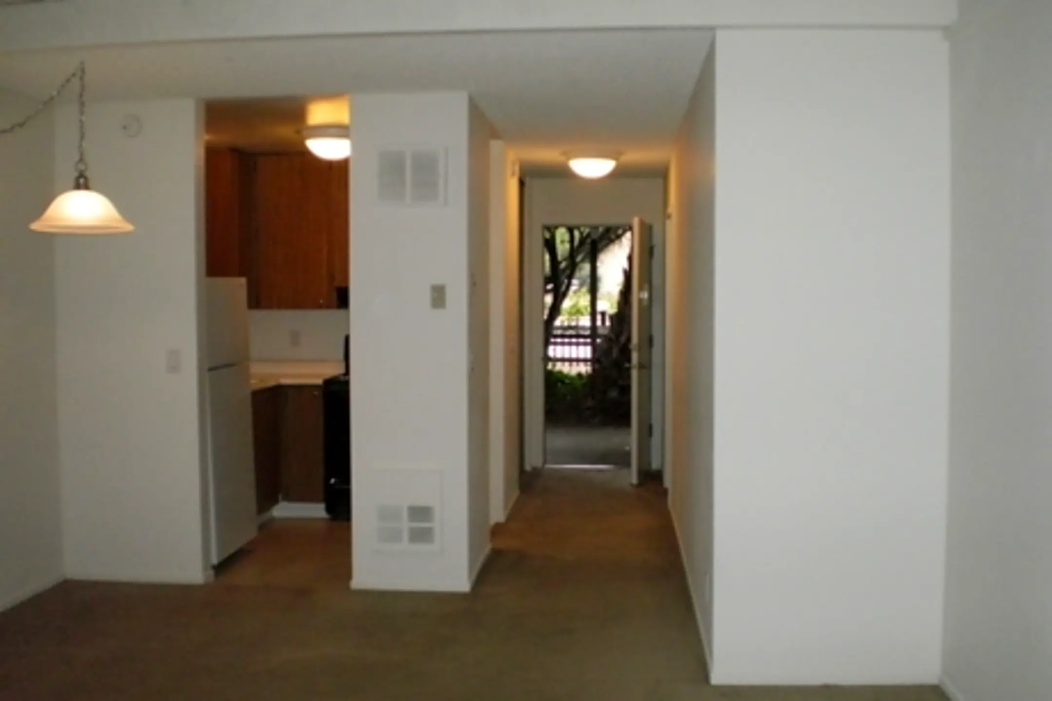 The Oaks Apartments 1348 Yukon Way Novato, CA Apartments for Rent