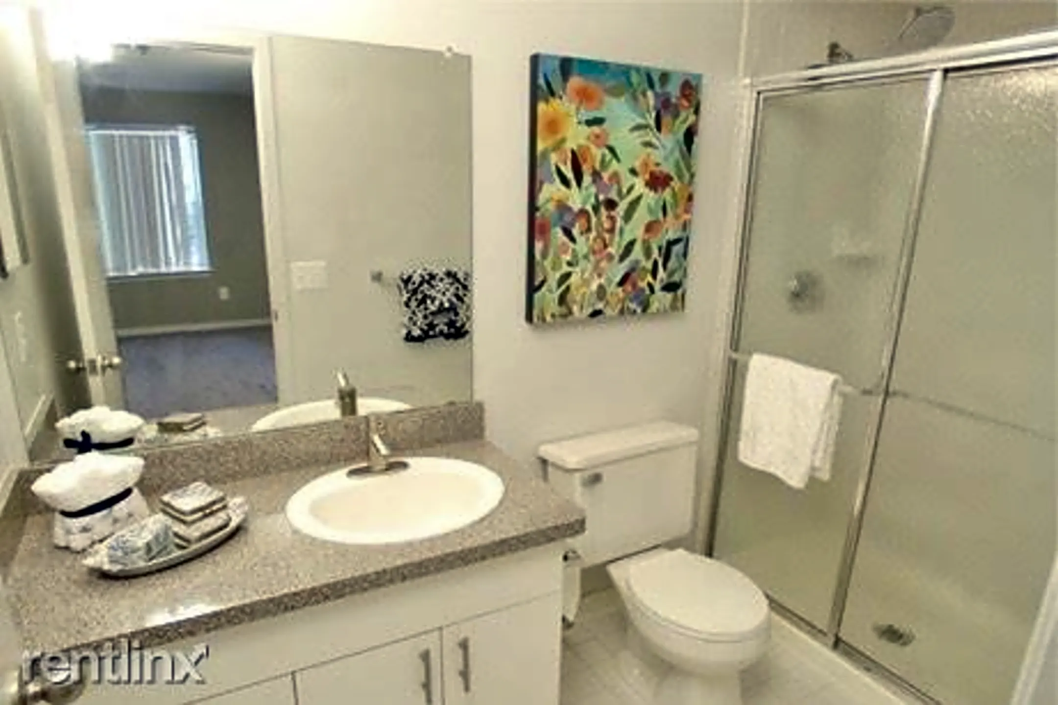 Bathroom - Foxpointe Townhouses - Farmington Hills, MI