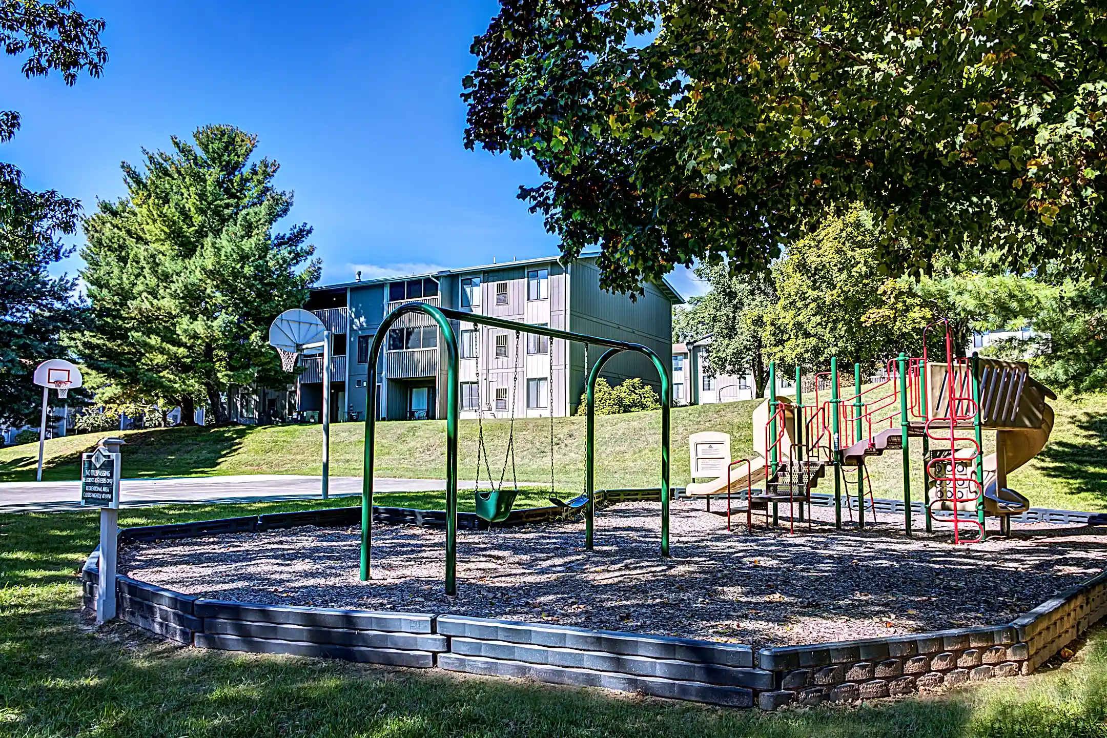 Honeywood Apartment Homes Roanoke, VA 24018