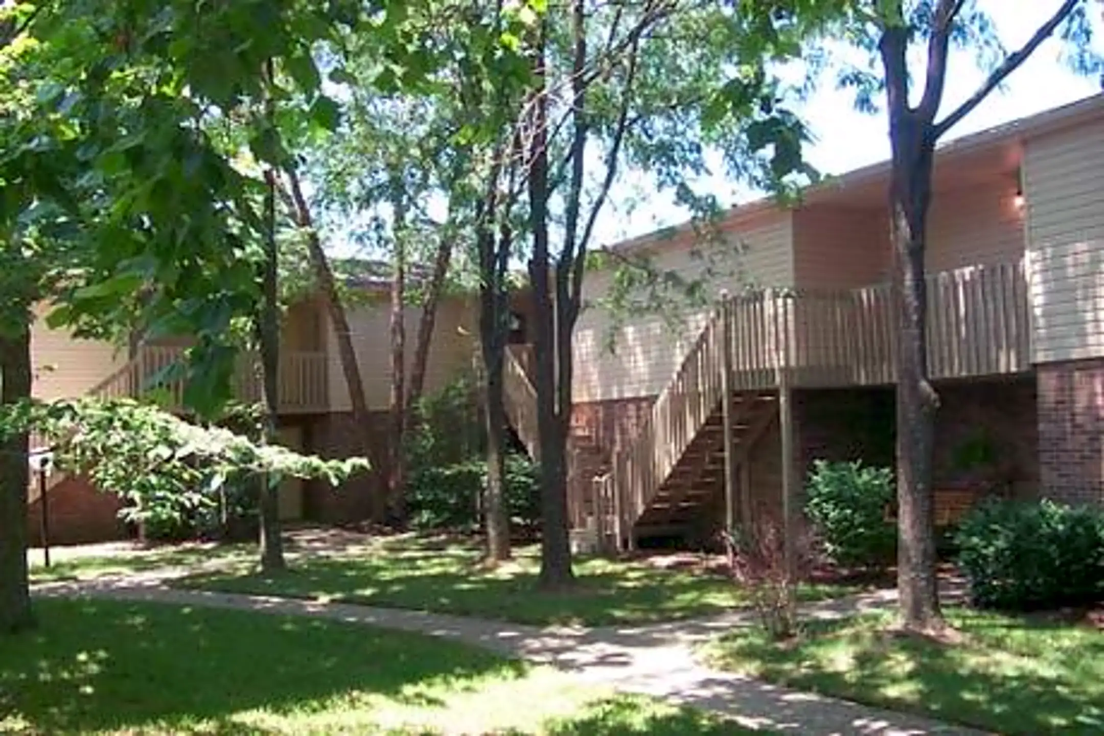 Harrods Point Apartments 2160 Fort Harrods Dr Lexington, KY