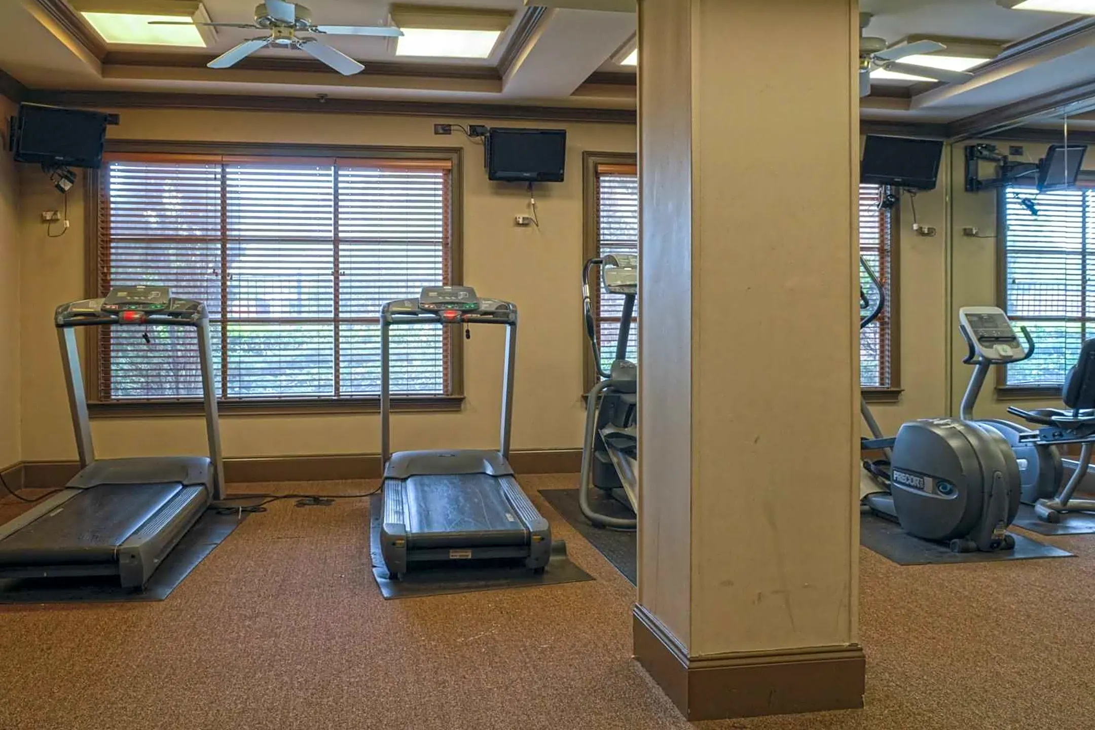 Fitness Weight Room - Columbia at Sylvan Hills - Atlanta, GA
