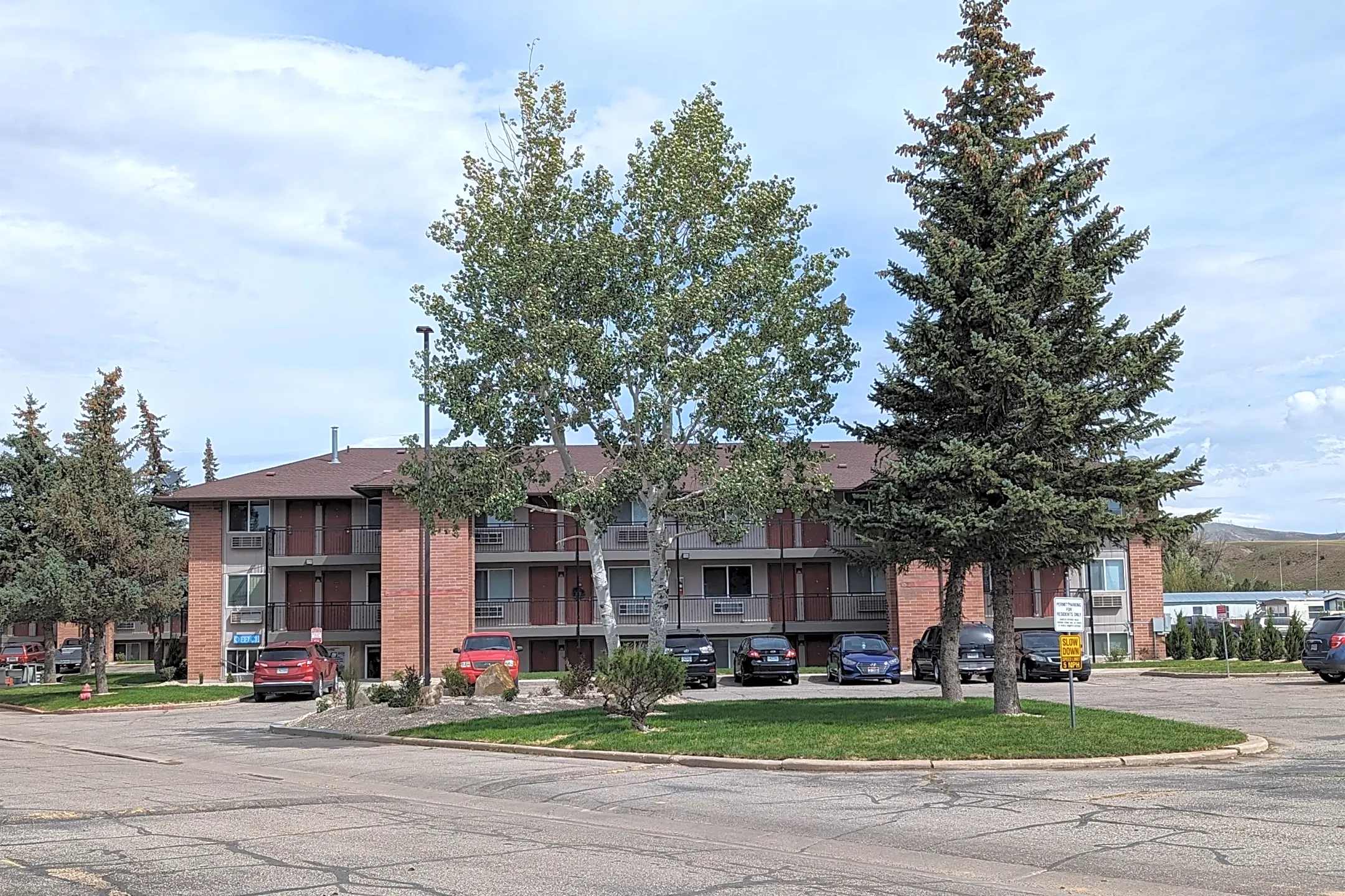 202 Bear River Dr Apartments Evanston, WY 82930