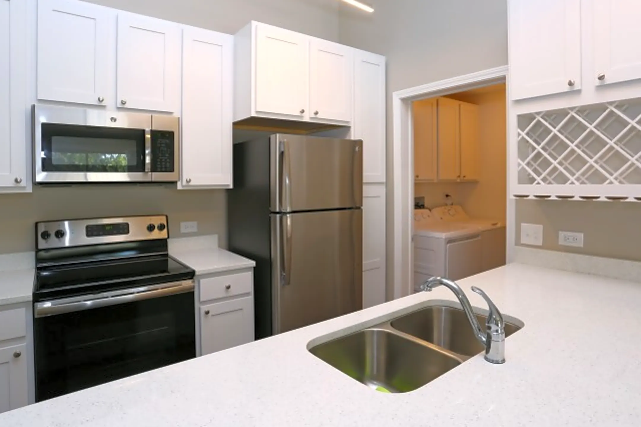 Brittany Springs 2504 Bordeaux Ln Naperville, IL Apartments for