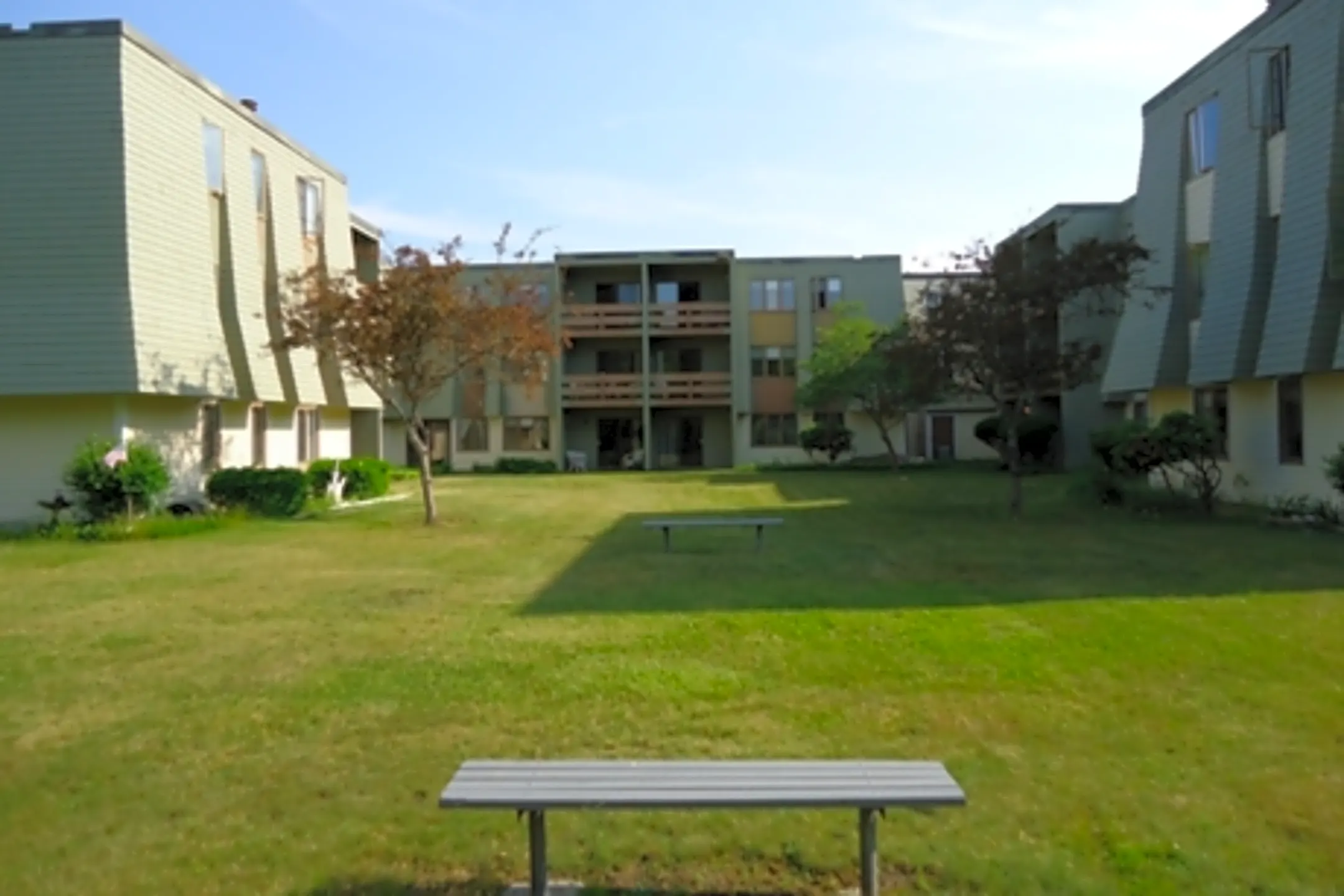 Hyannis House 290 W Main St Hyannis, MA Apartments for Rent Rent.