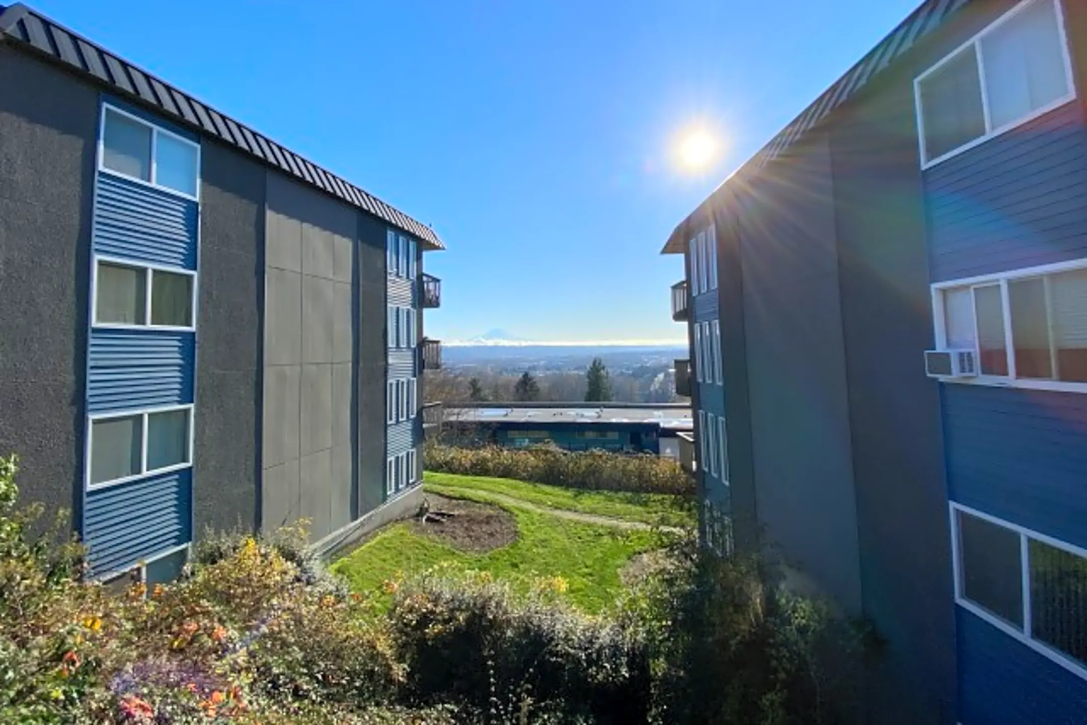 Sunset View Apartments - Renton, WA 98057