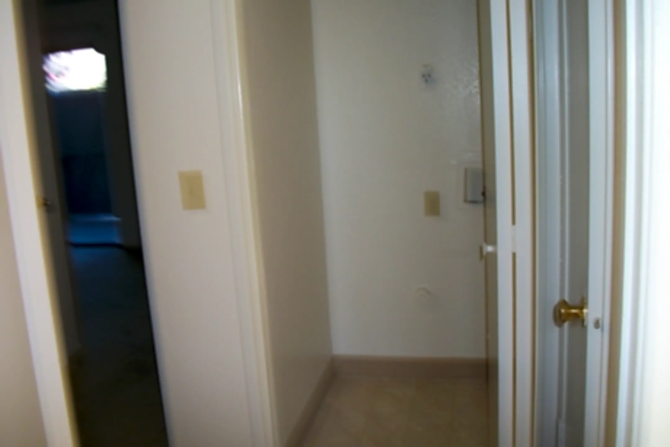 Sutter Court Apartments 5930 Sutter Ave Carmichael, CA Apartments