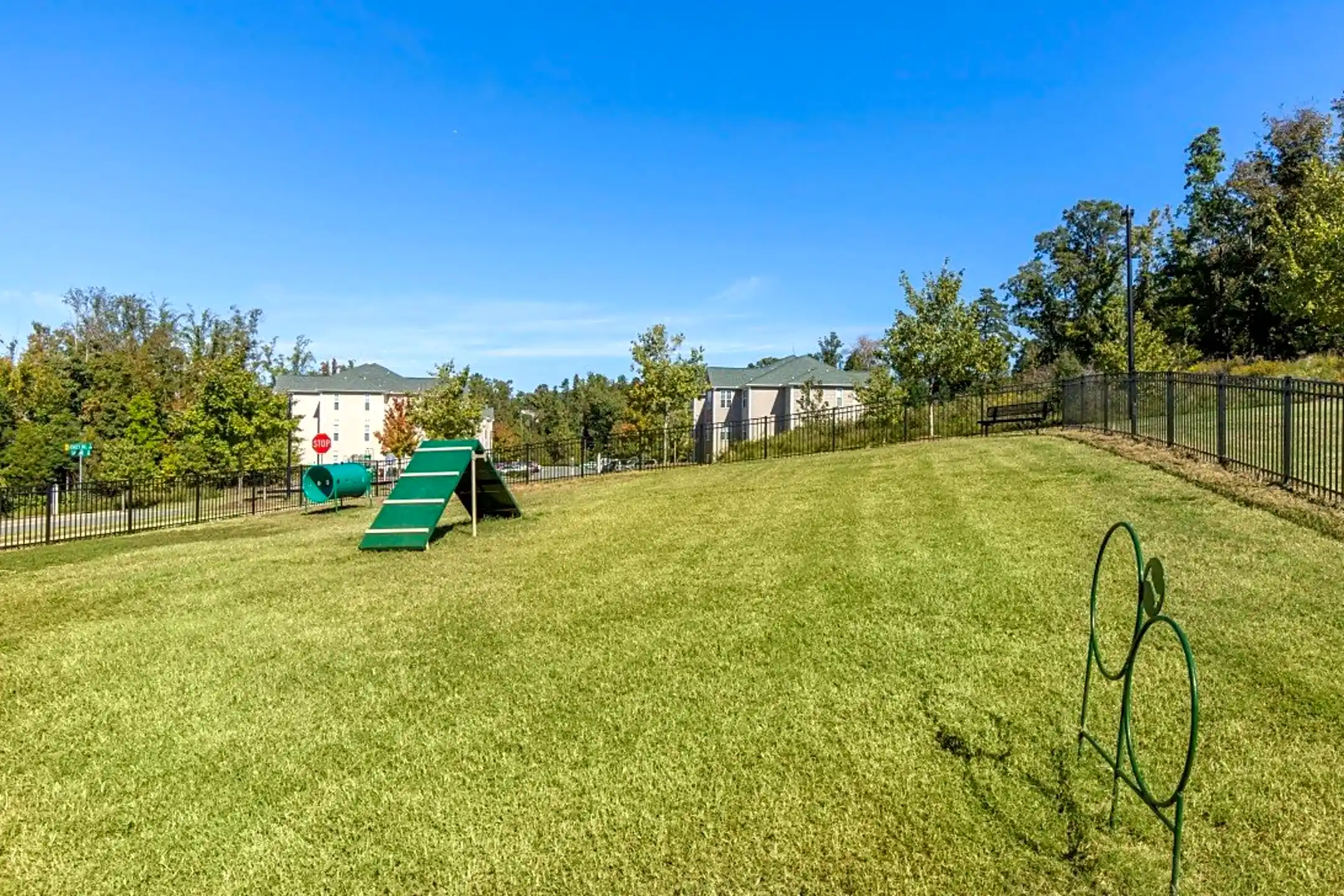 ashley-court-apartments-charlotte-nc-28262