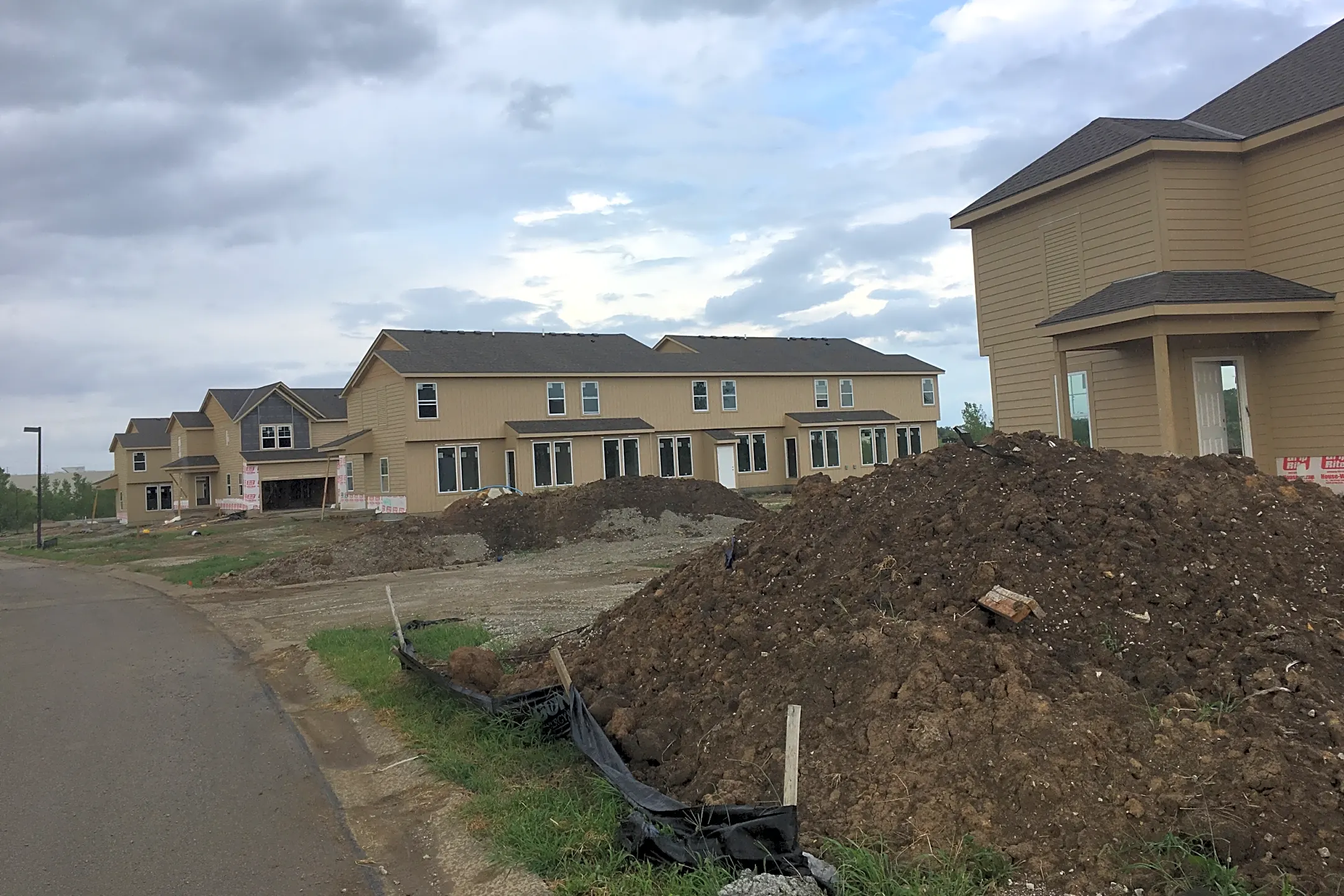 Townhomes at the Reserve Apartments Lenexa, KS 66227