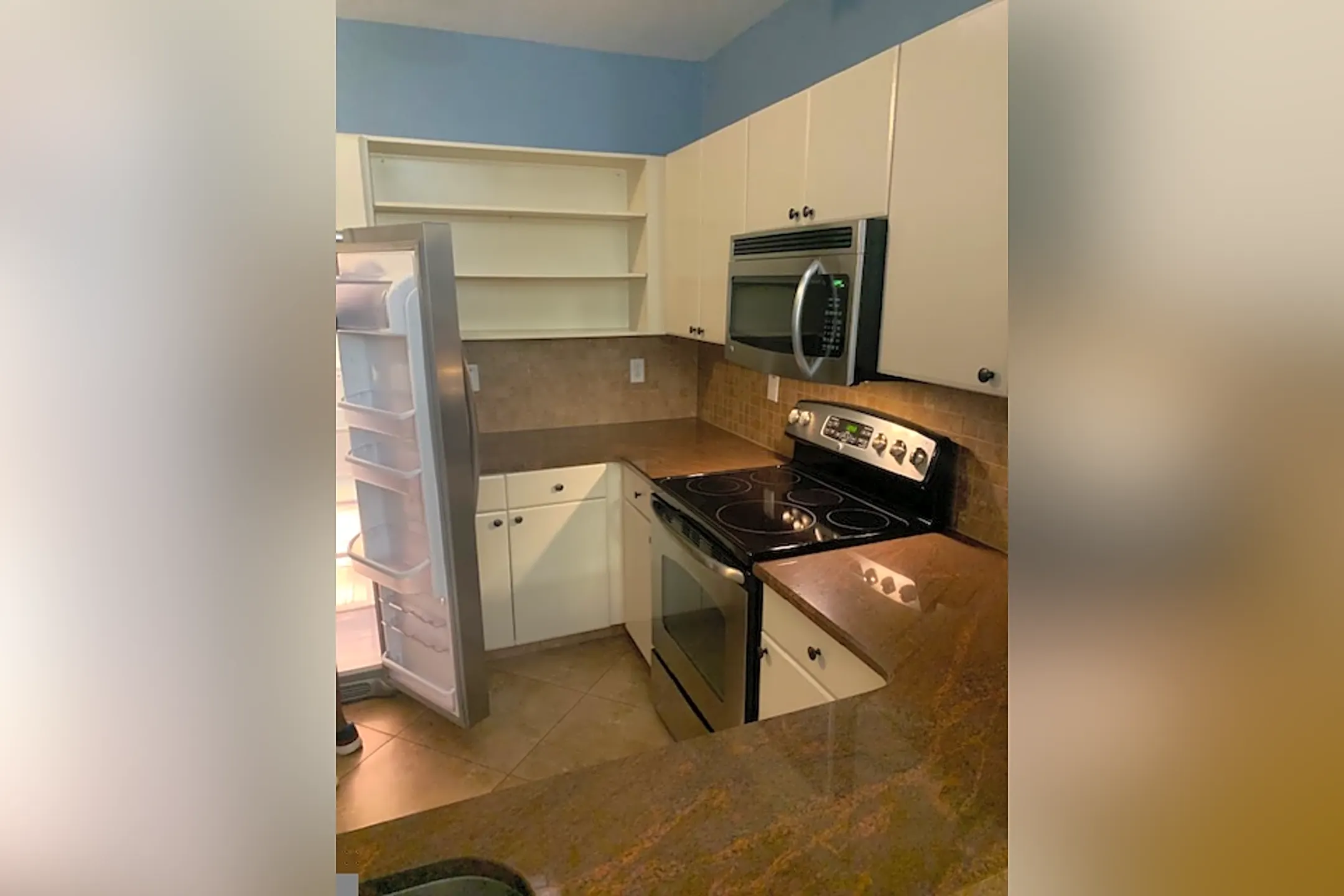 Kitchen - 204 E South St - Orlando, FL