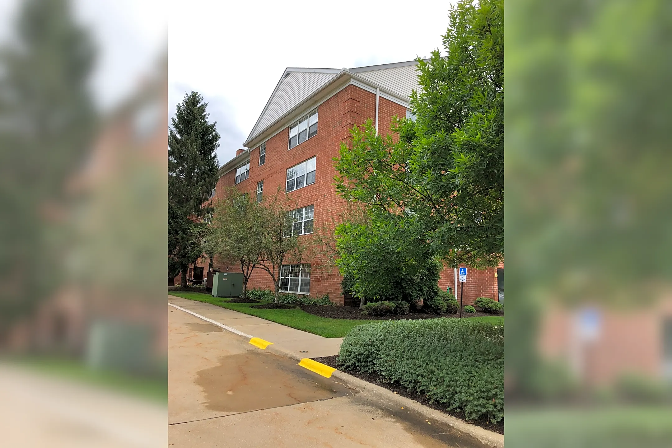 Chippewa Place 7005 Stadium Dr Brecksville, OH Apartments for Rent Rent.