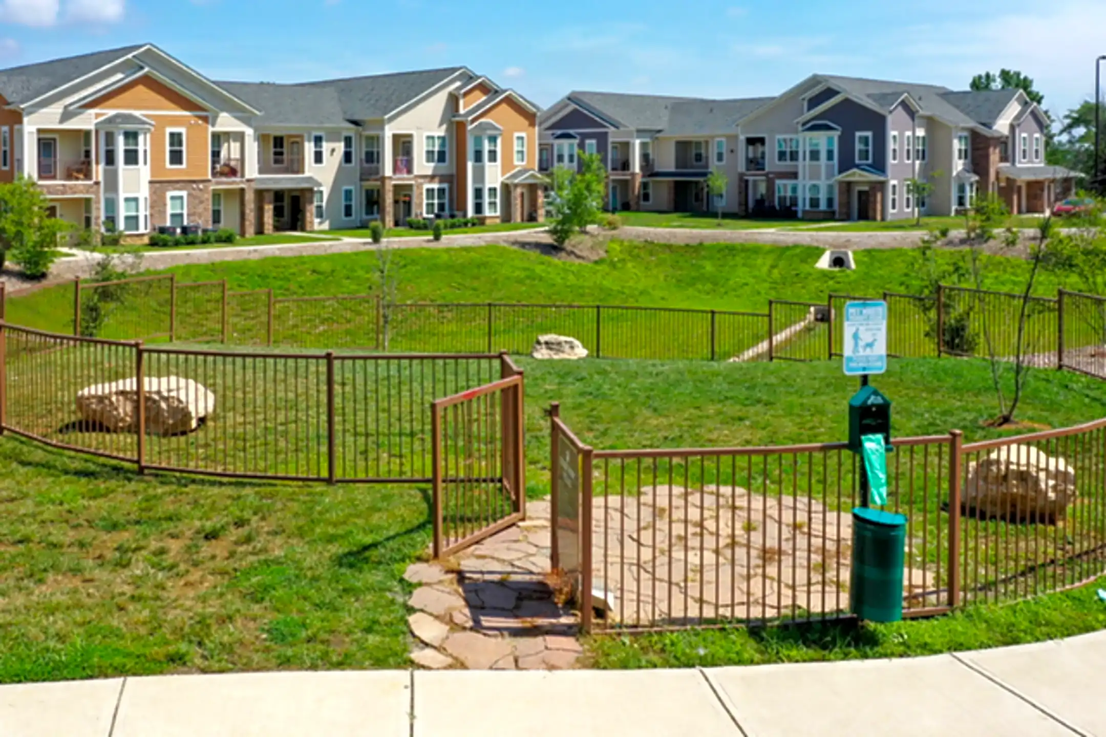 Echelon at Middletown 400 Echelon Way Louisville, KY Apartments for