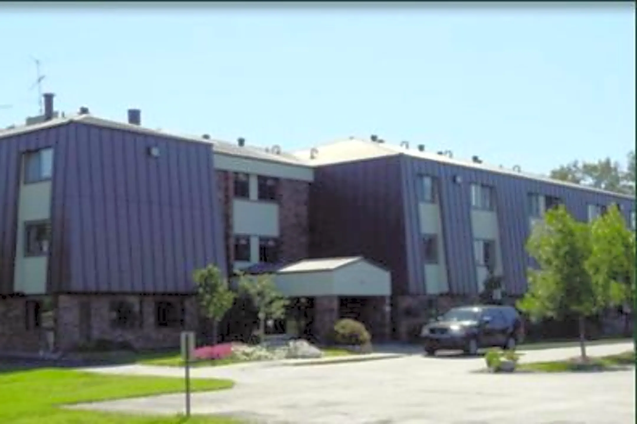 Edge of the Woods 301 W 24th Ave Sault Sainte Marie, MI Apartments for Rent Rent.