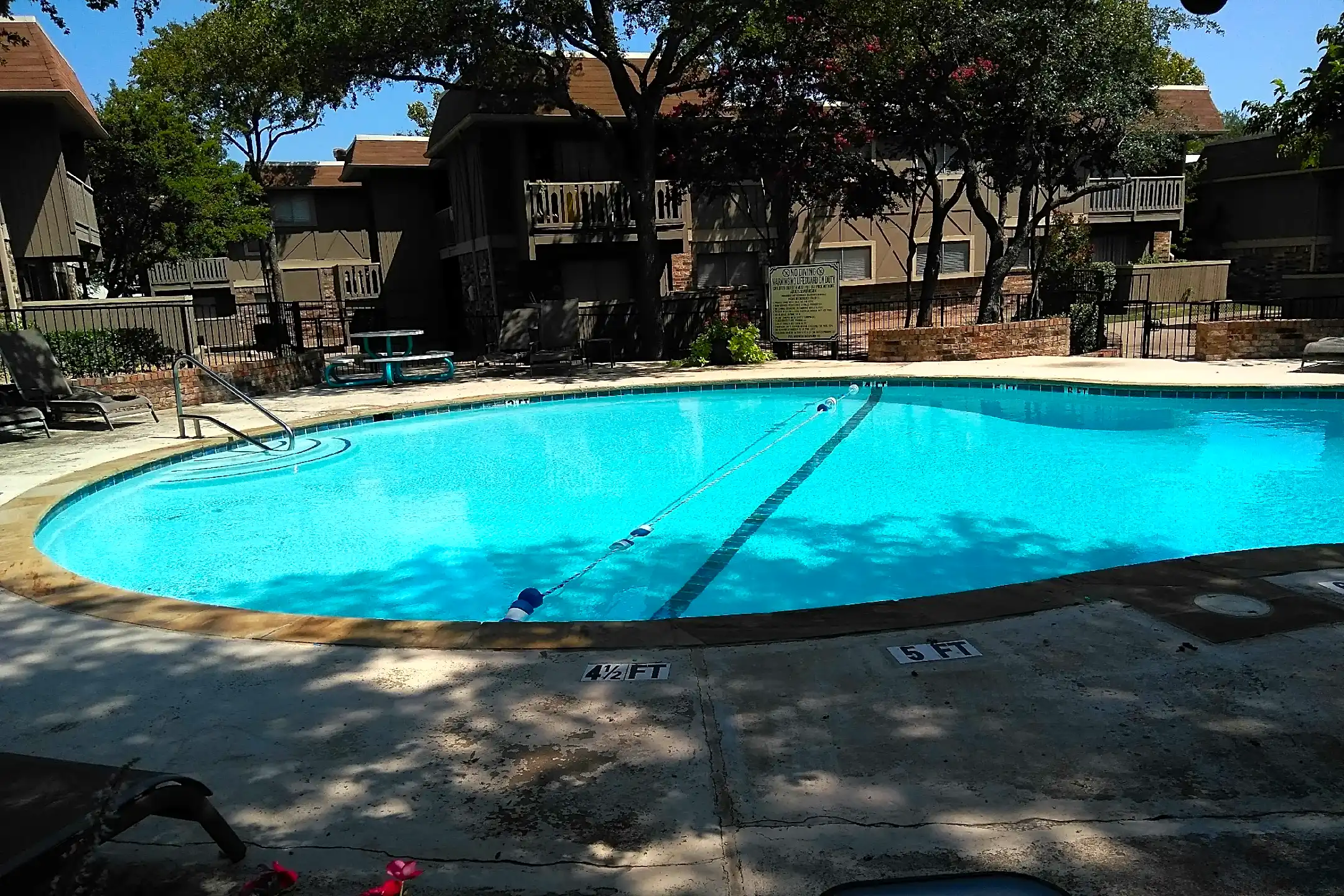 Forest Glen Apartments Garland Tx