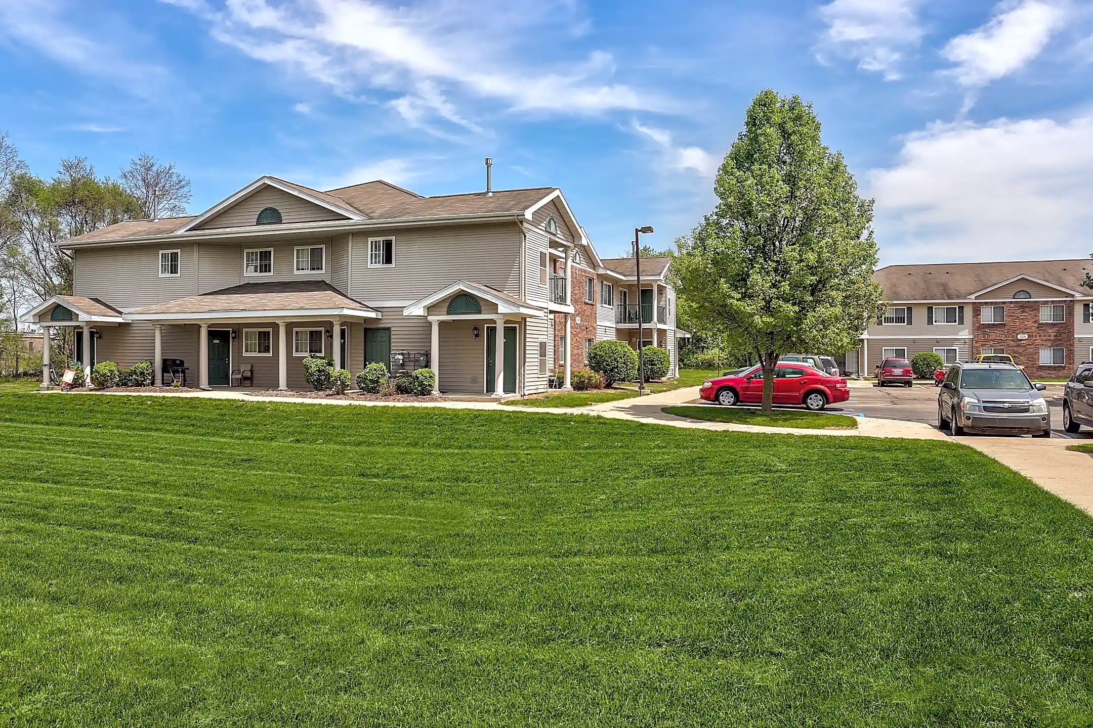 Emerald Park & Emerald Woods Senior Apartments Plainwell, MI 49080