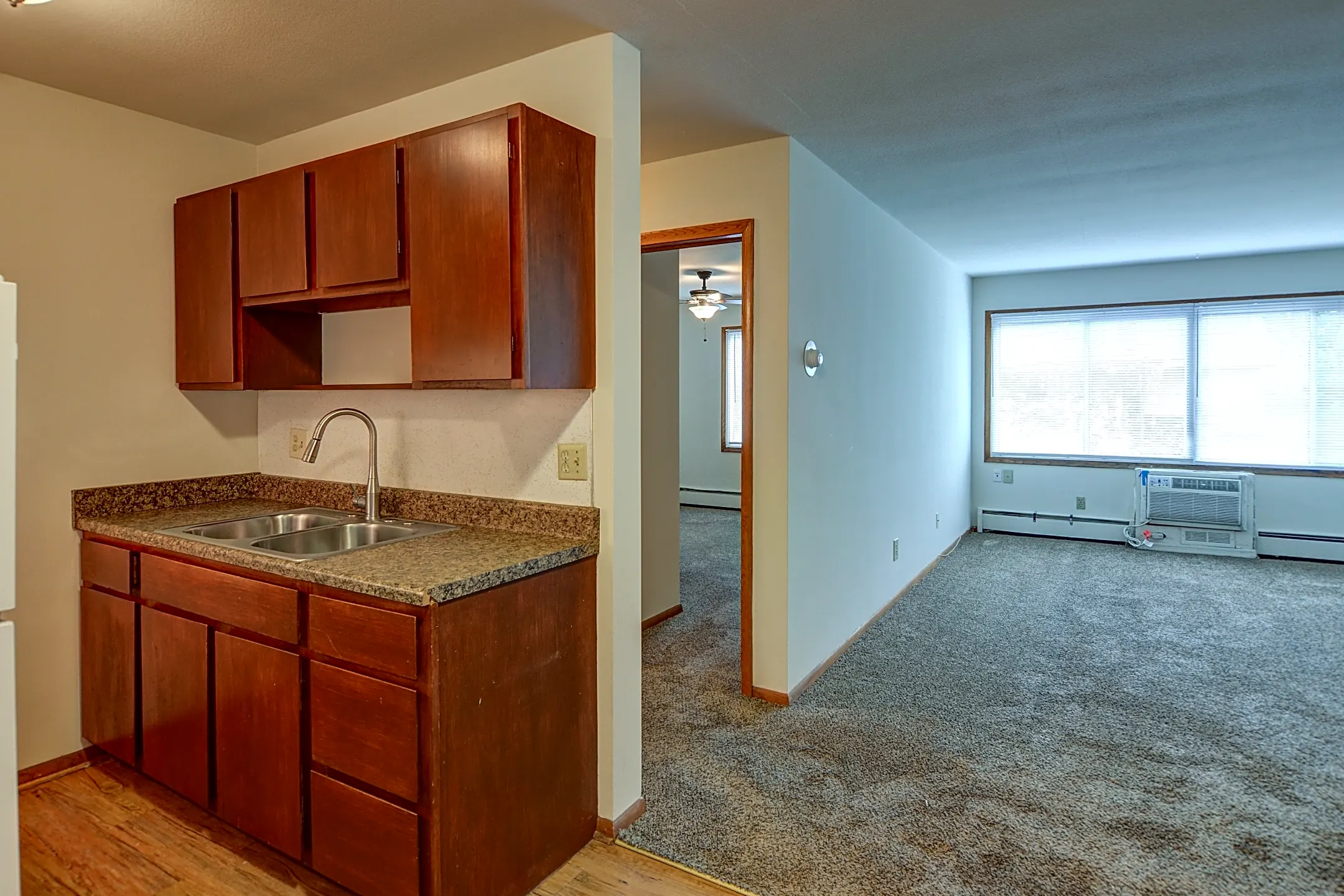 Lake Street Manor - Minneapolis, MN