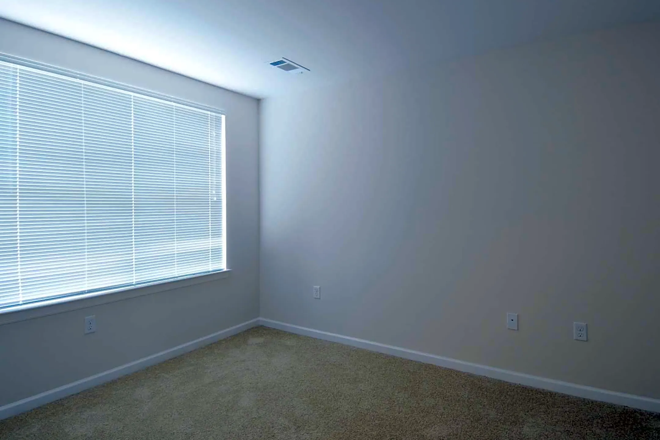 Bedroom - Highland Hills - Cumberland, RI