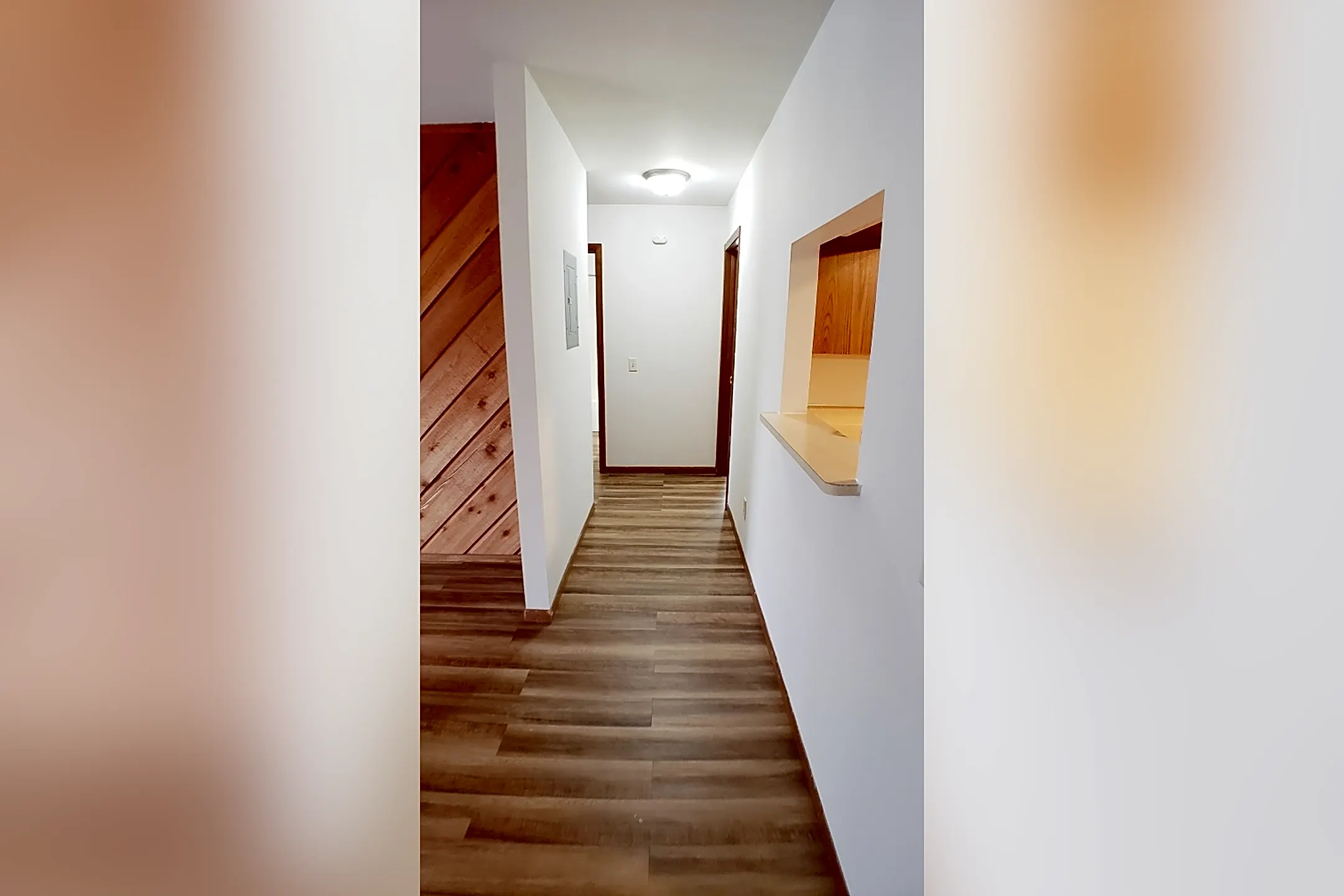 Wickham Apartments 18 North Wickham Court Madison, WI Apartments