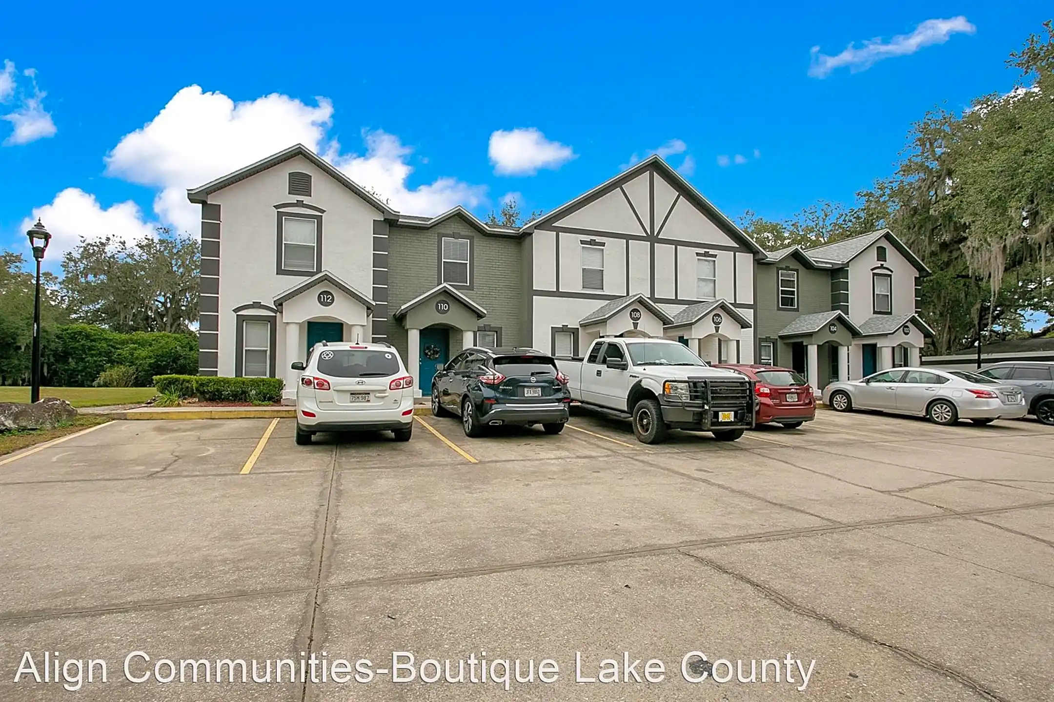 Village Park Townhomes Apartments Lady Lake, FL 32159