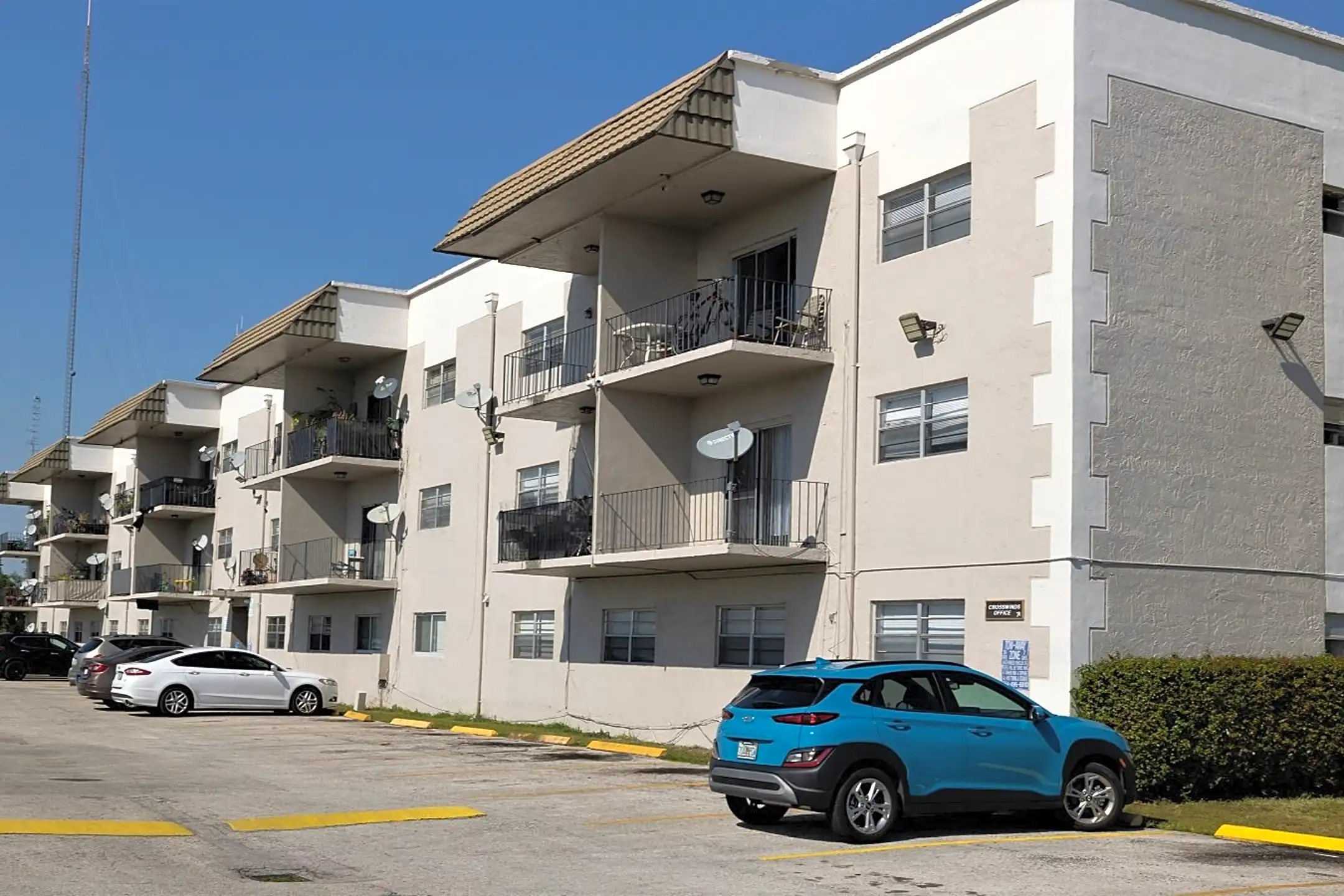 Crosswinds County Line 5525 SW 41st St Hollywood, FL Apartments for