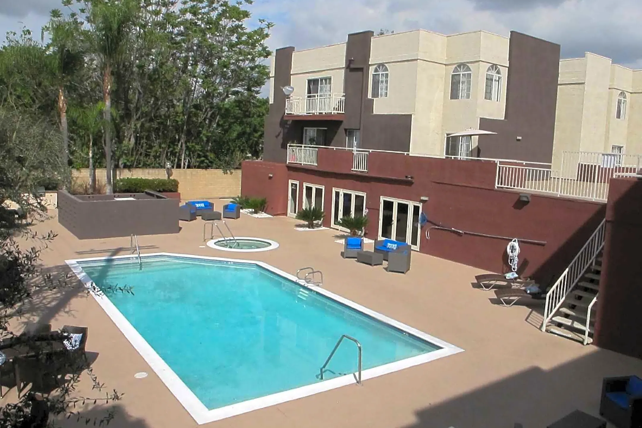 Pool - Sunset Terrace Apartments Homes - Panorama City, CA