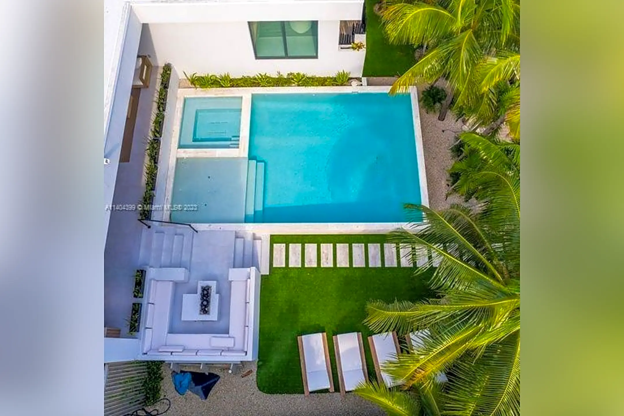 Community Signage - 773 NE 77th Terrace - Miami, FL