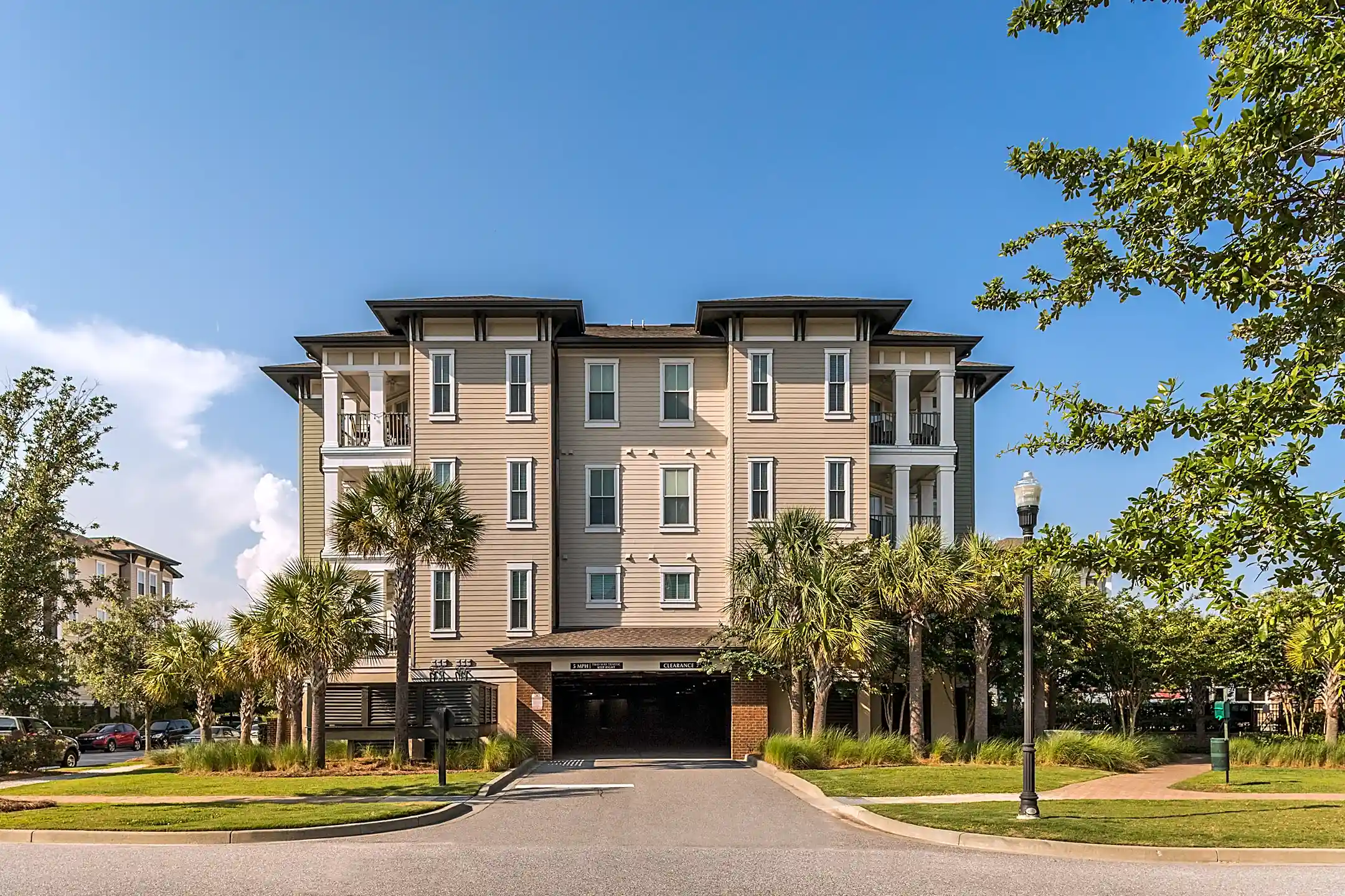 Talison Row 480 Seven Farms Dr Daniel Island, SC Apartments for