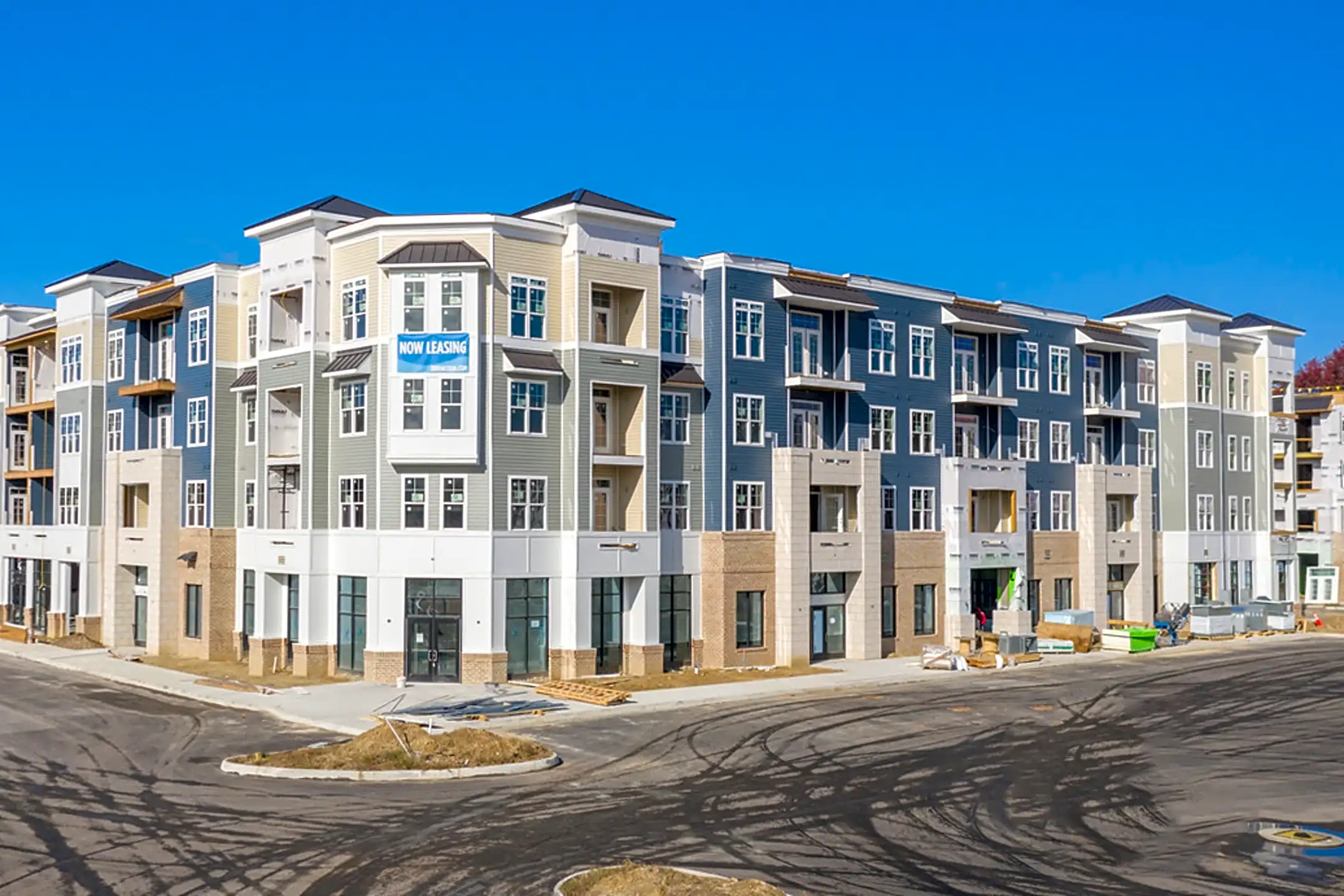 3800 Acqua Apartments 1200 Bridgeport Way Suffolk, VA Apartments