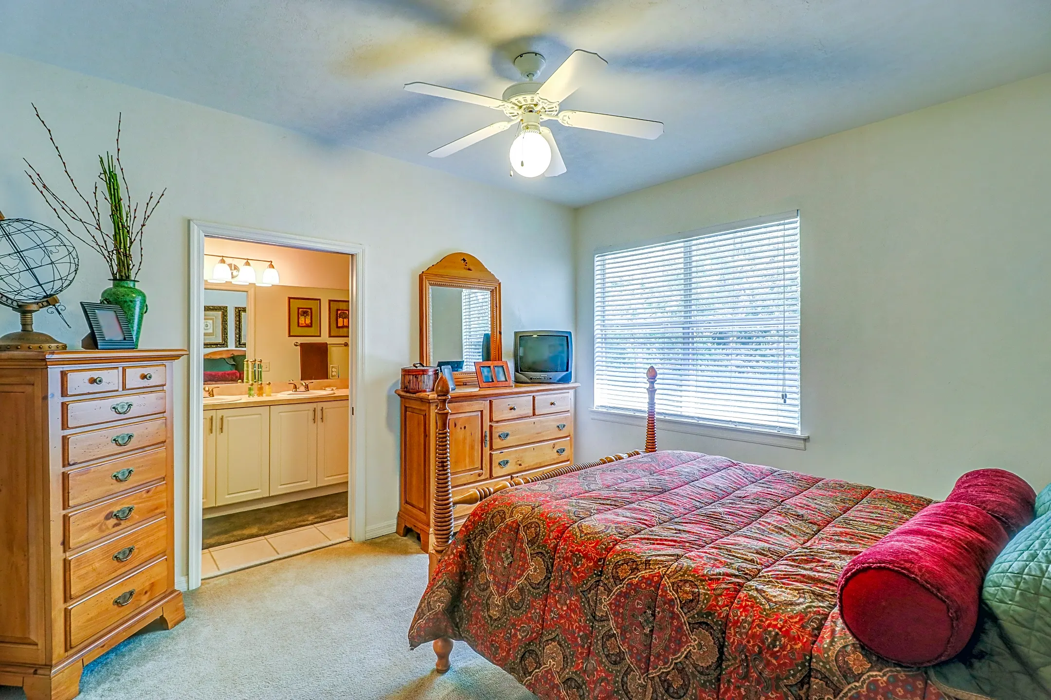 Asbury Park Apartments - 5333 SW 75th St | Gainesville, FL Apartments ...