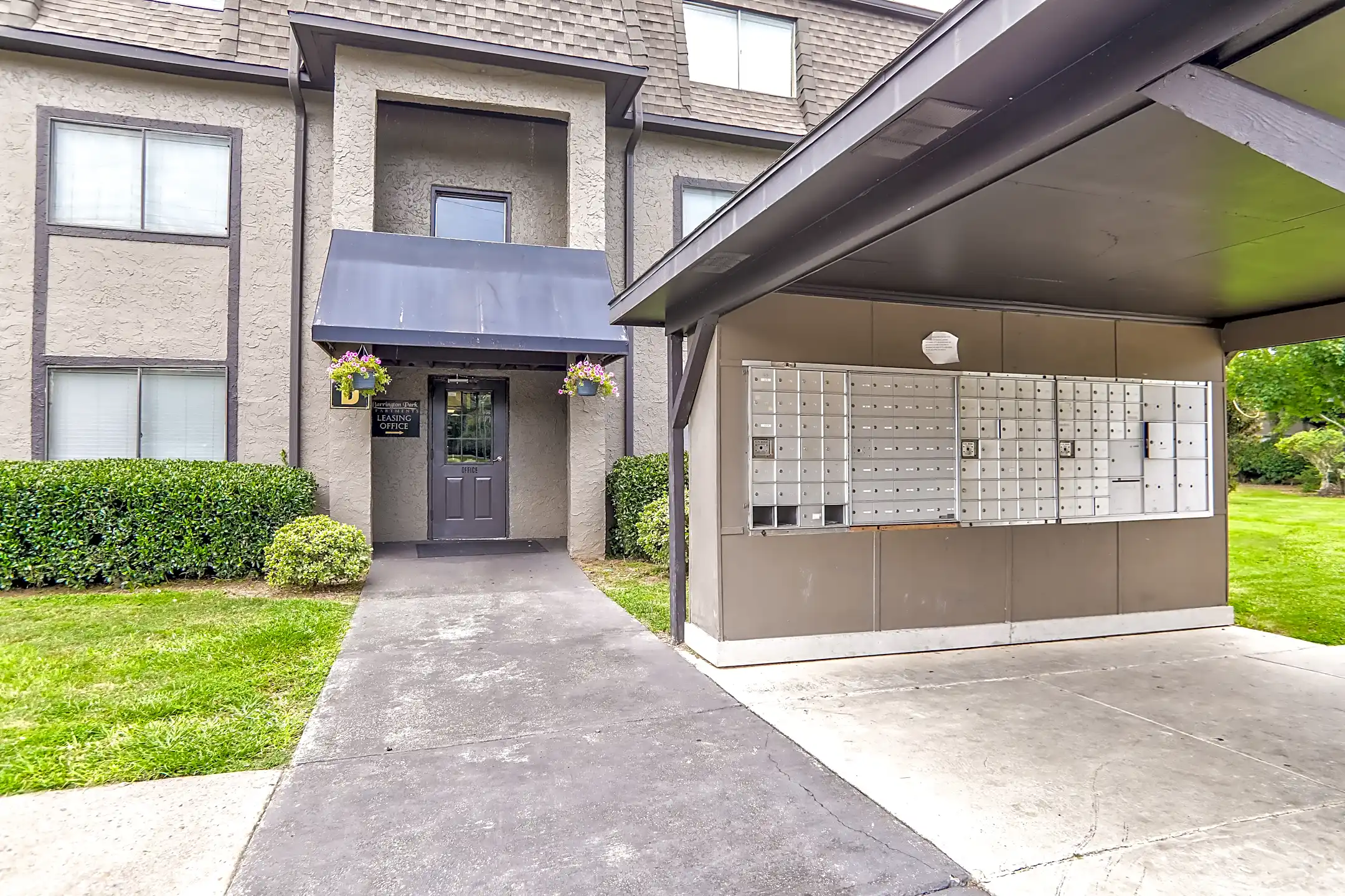 Barrington Park Apartments 442 Cottage Hill Rd Mobile, AL