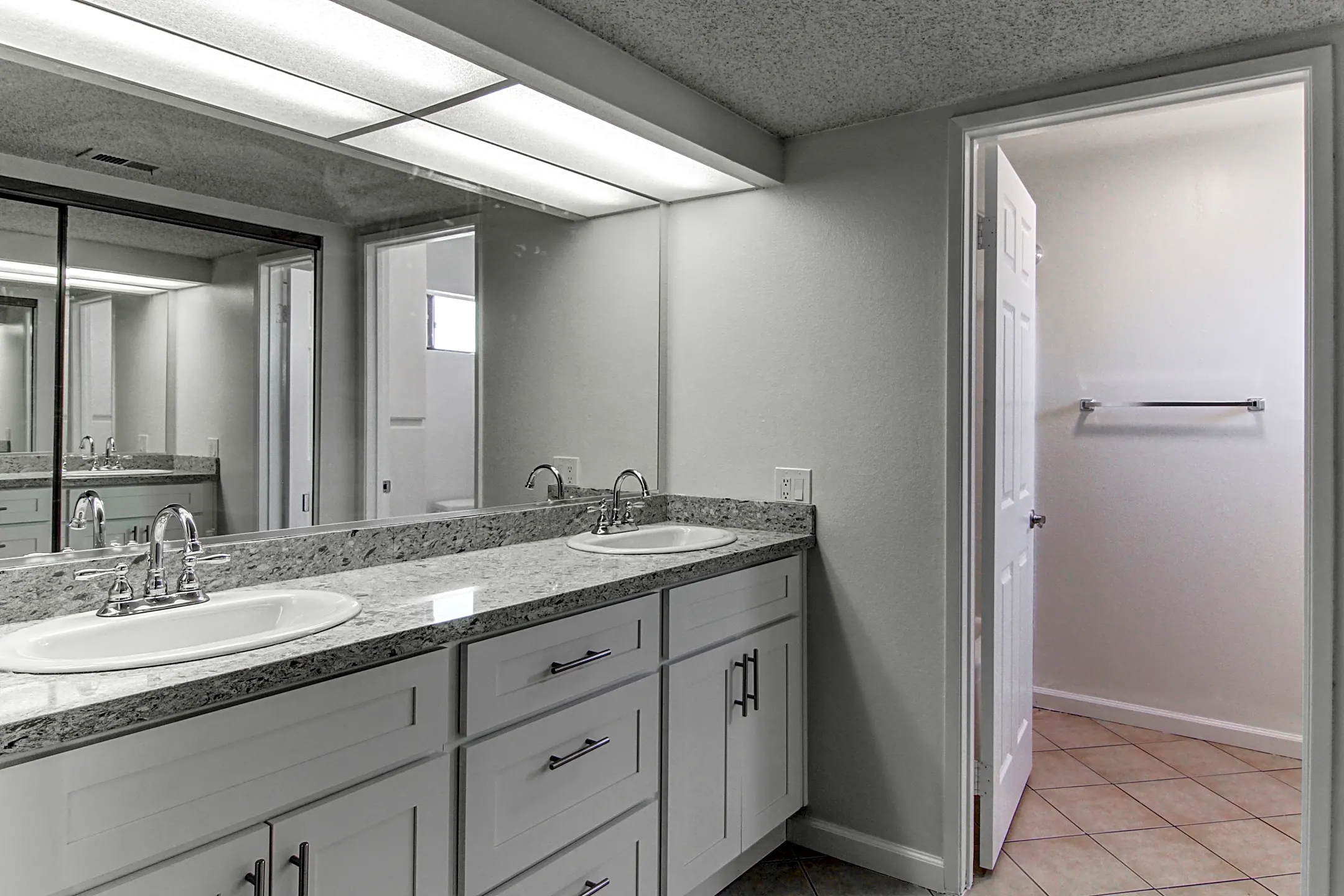 Bathroom - Heatherwood Apartments - Garden Grove, CA